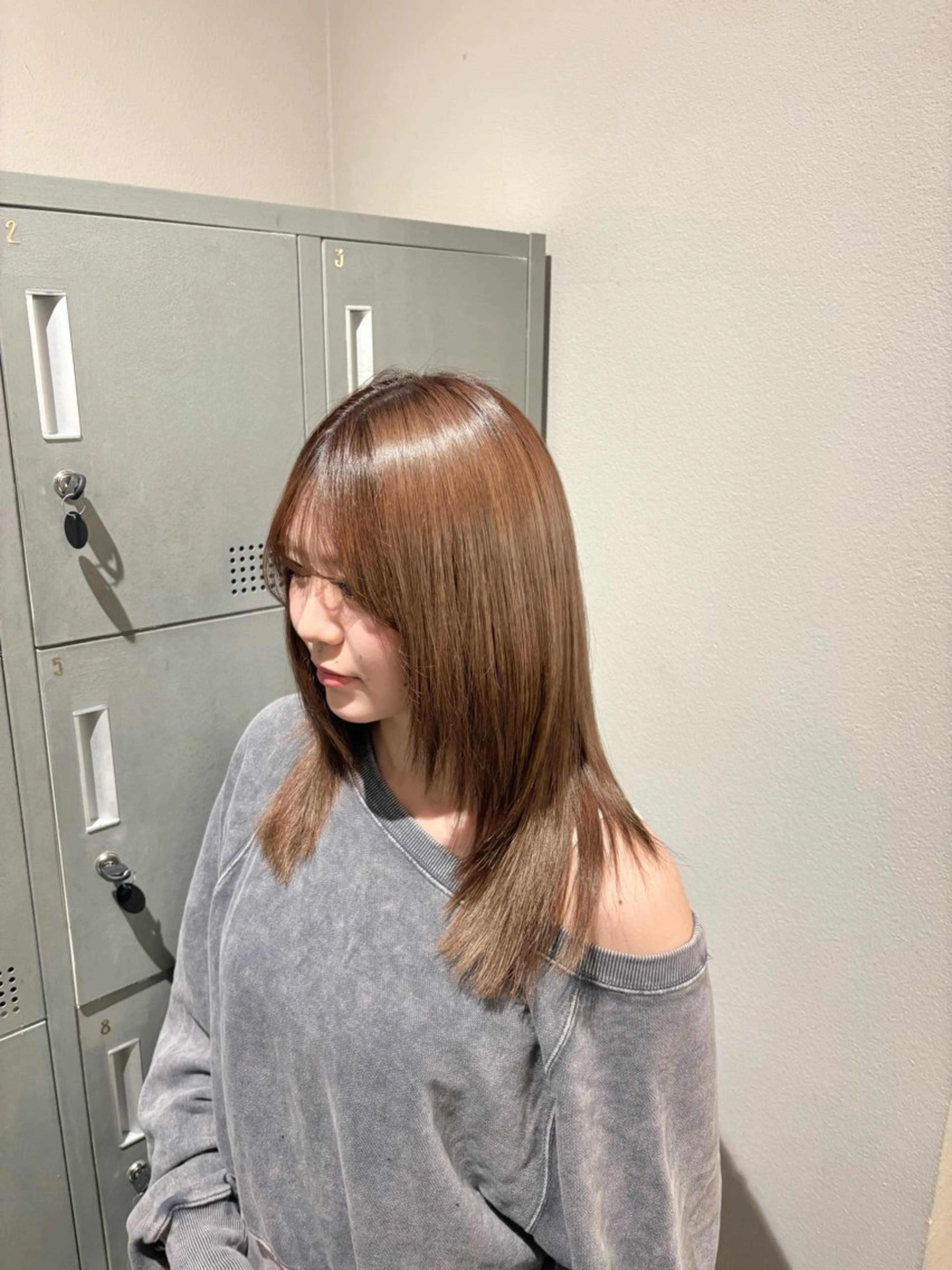ミディアム うえすぎ ももかのヘアスタイル