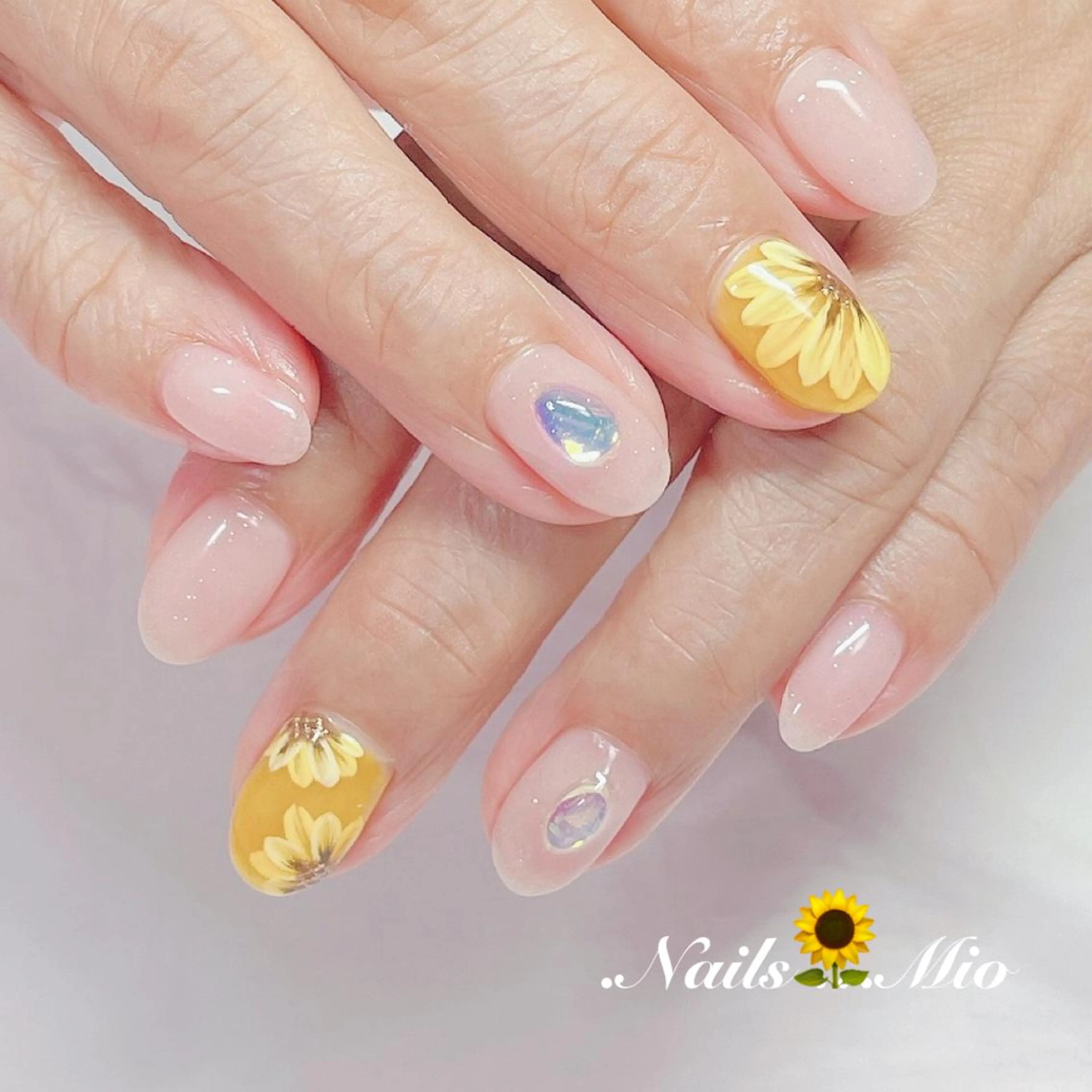 ネイル アートネイル ジェルネイル .Nails Mio 赤羽西ネイルサロンのネイルデザイン