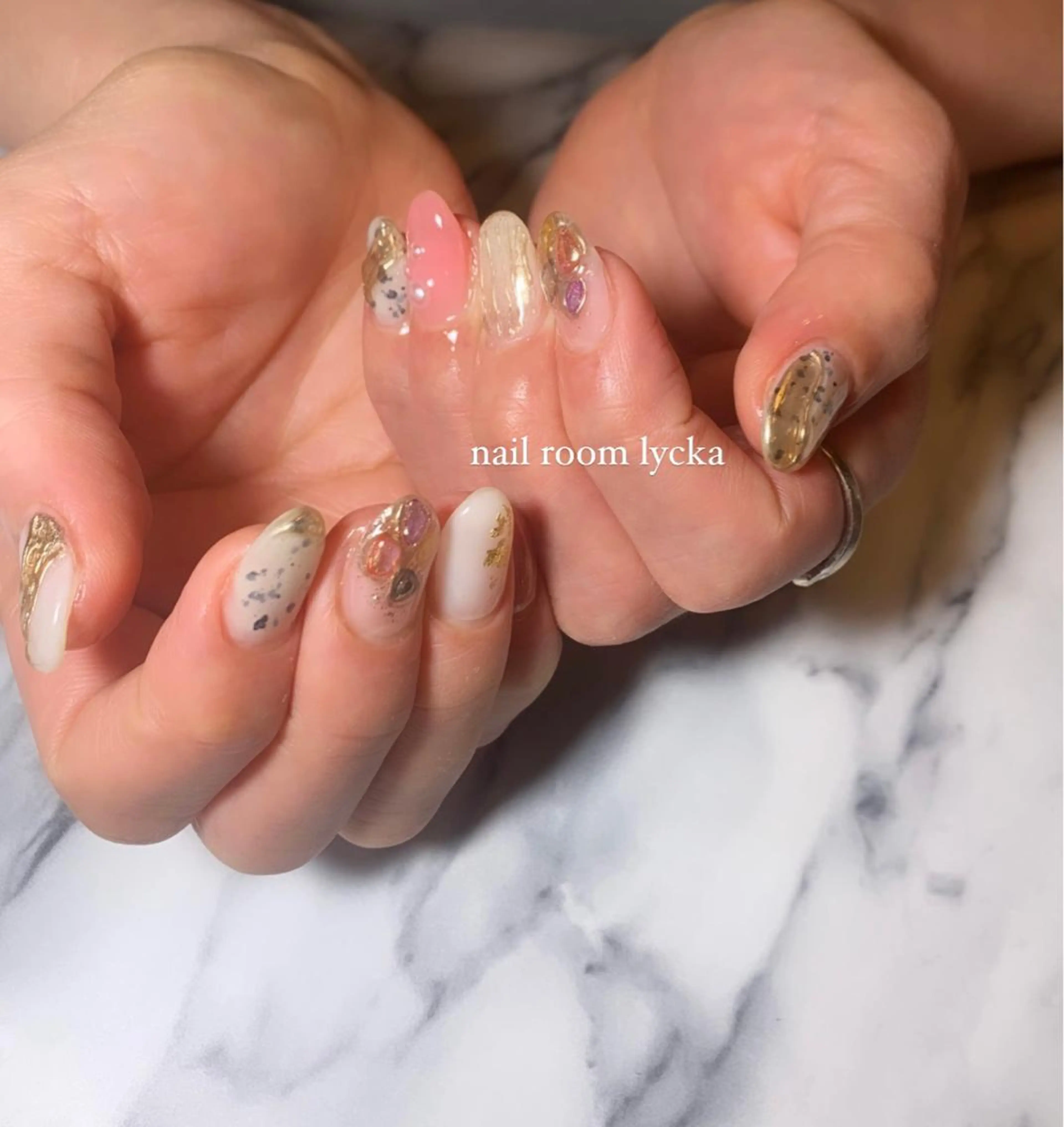 ネイル ﾈｲﾙﾙｰﾑﾘｯｶ 𝐦𝐚𝐲𝐮のネイルデザイン