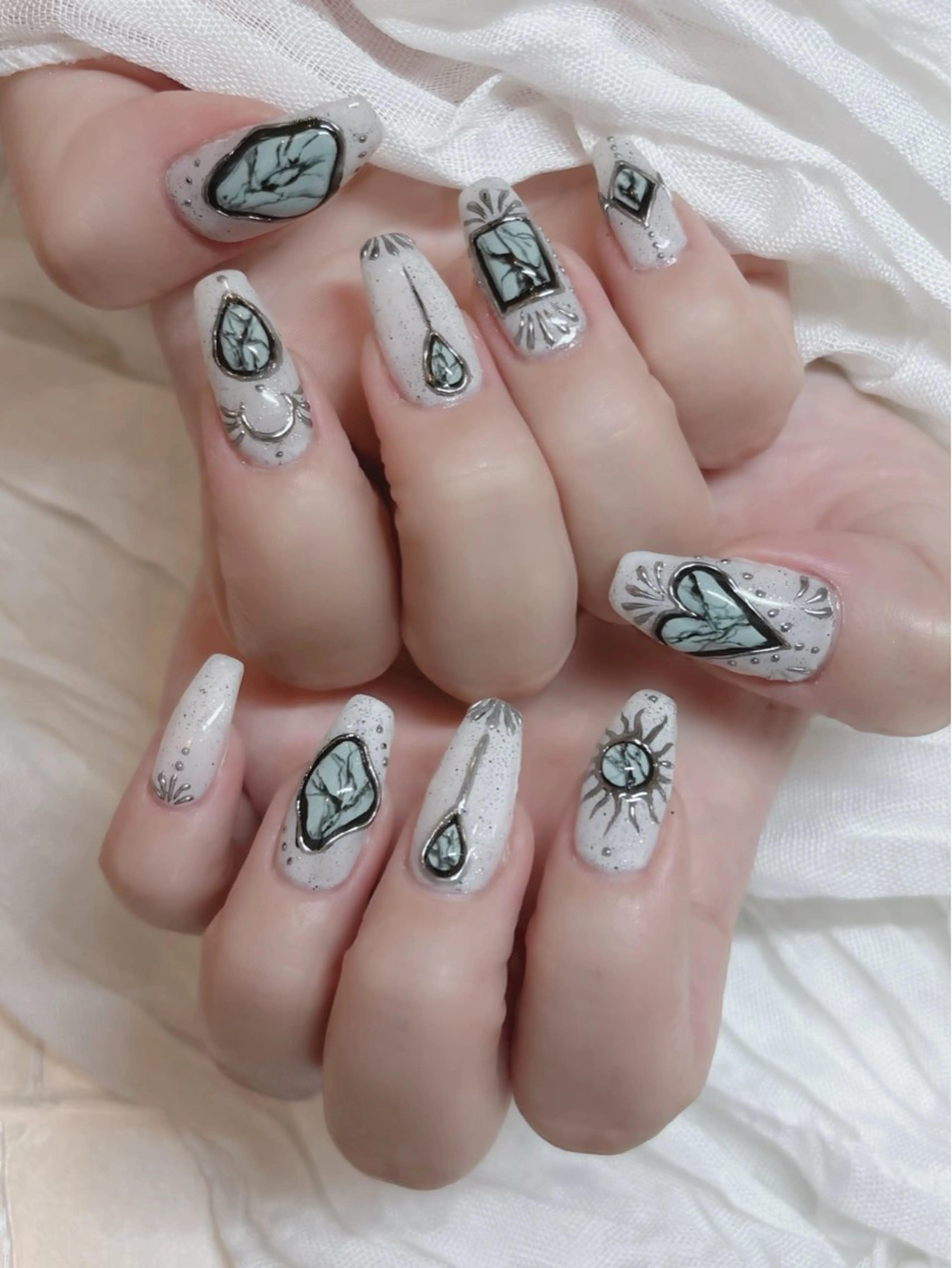 ネイル 平井 幸のネイルデザイン