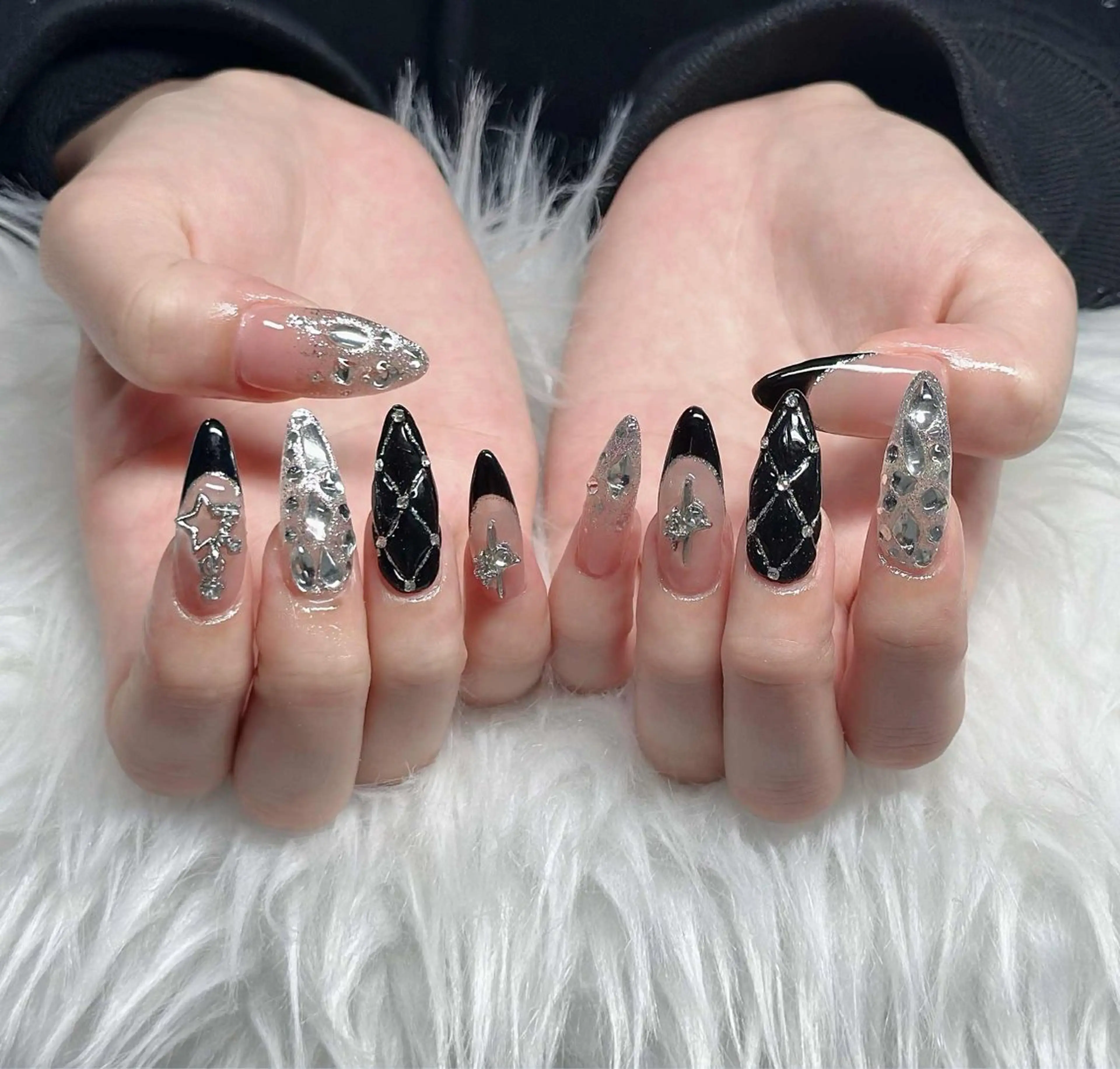 ネイル フレンチネイル ジェルネイル ハロウィン 韓国ネイル マグネットネイル ハンドネイル Hbaby nailのネイルデザイン
