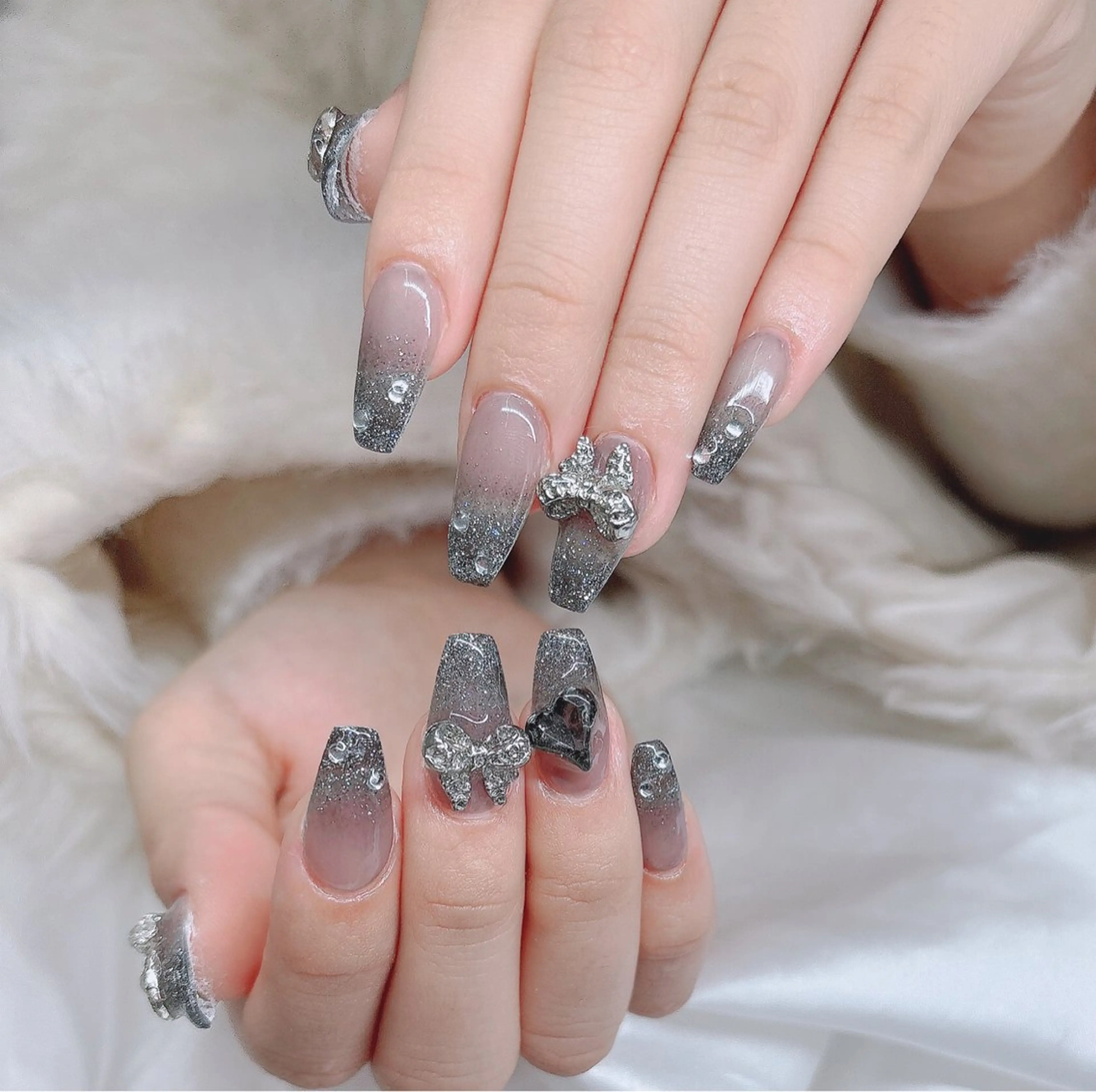 ネイル ハンドネイル MOON nailsのネイルデザイン