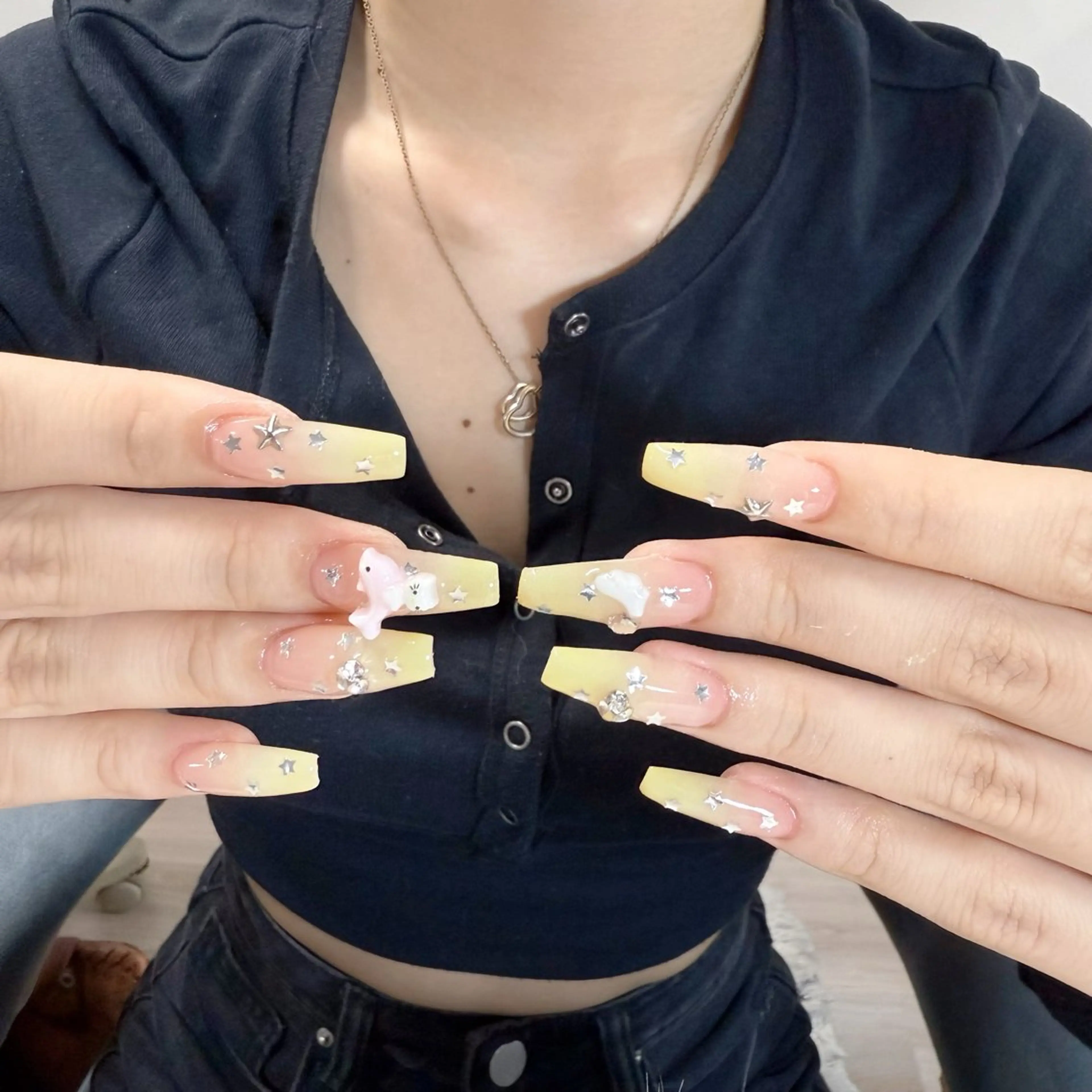 ネイル ハンドネイル 🍄Rina🍄 韓国風ネイルのネイルデザイン