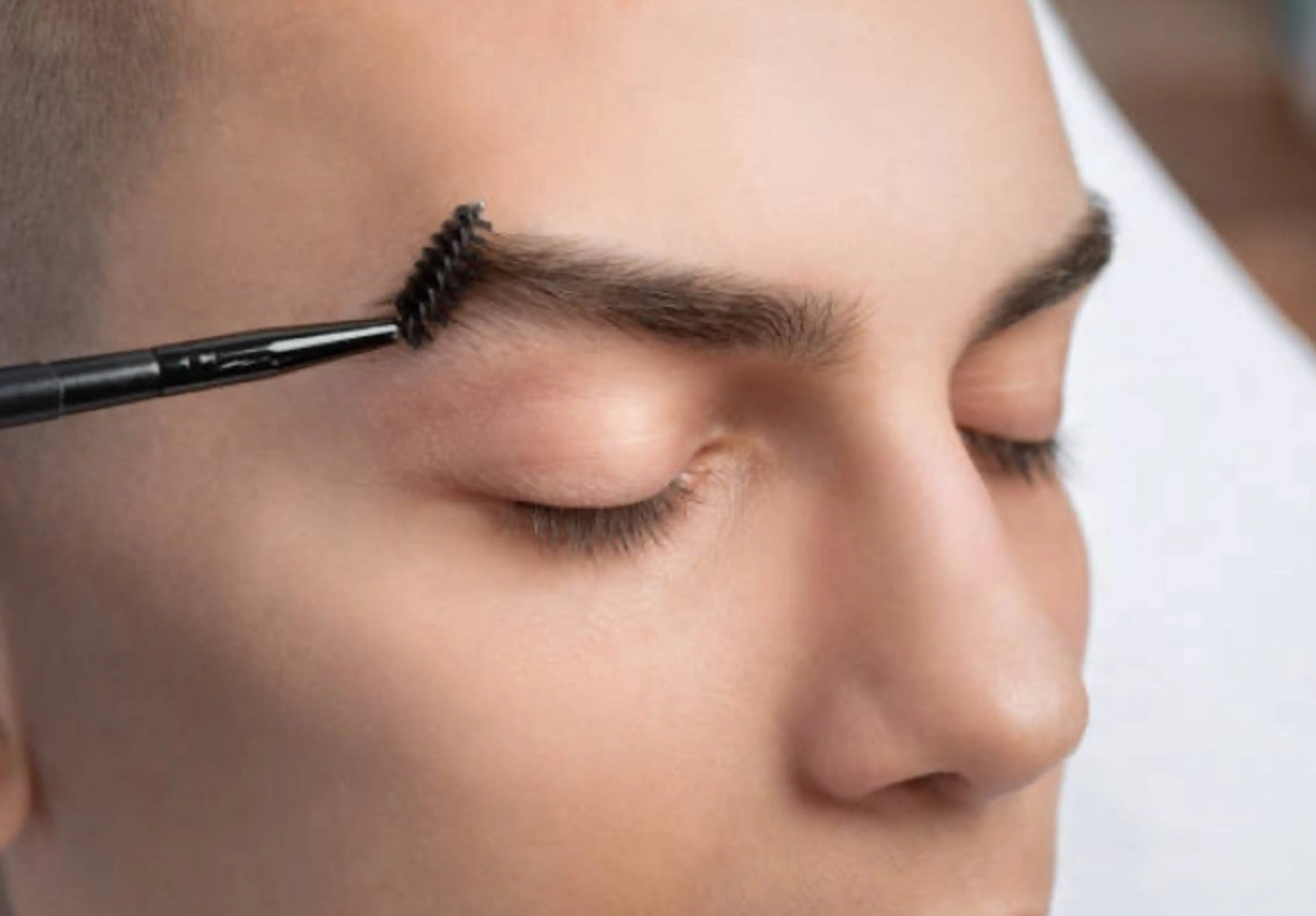 メンズ アイブロウ メンズアイブロウ キングスサロン長崎佐世保店所属・キングスサロン 長崎佐世保店のエステ・リラクイメージ