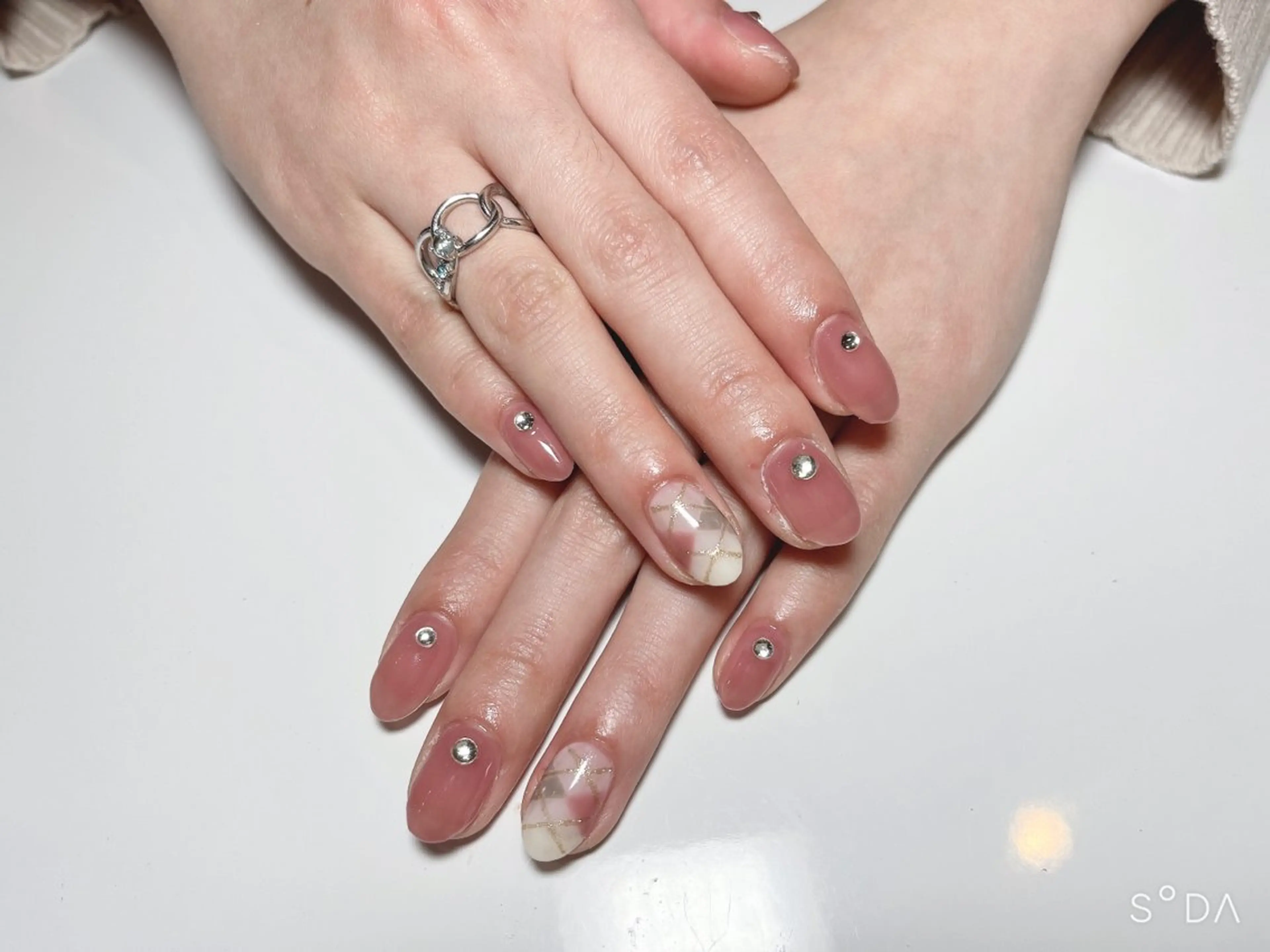 ネイル ハンドネイル Ree所属・ネイル脱毛 Reeのネイルデザイン