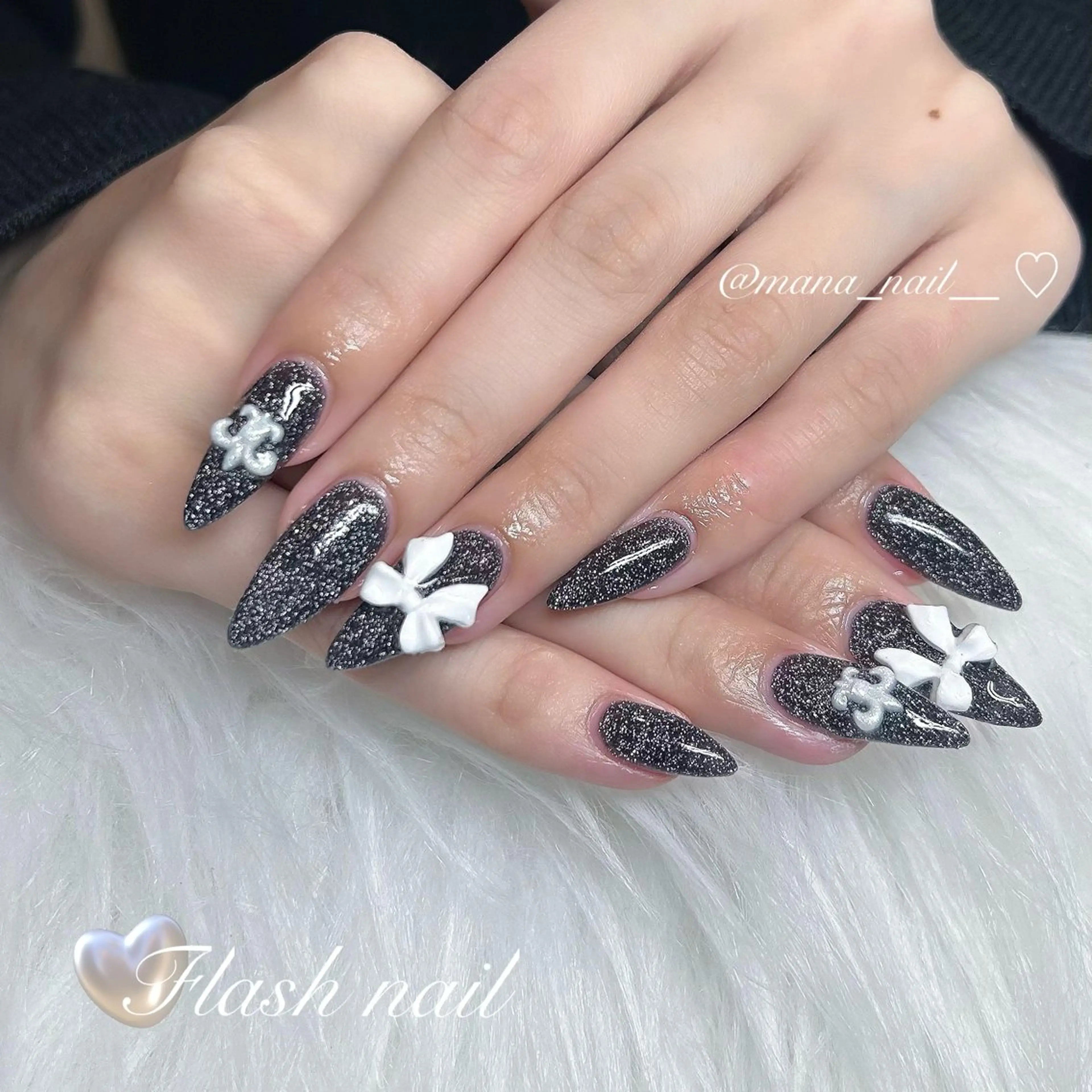 ネイル フラッシュネイル ハンドネイル 🤍Earth笛吹 𝑴𝒂𝒏𝒂🤍のネイルデザイン