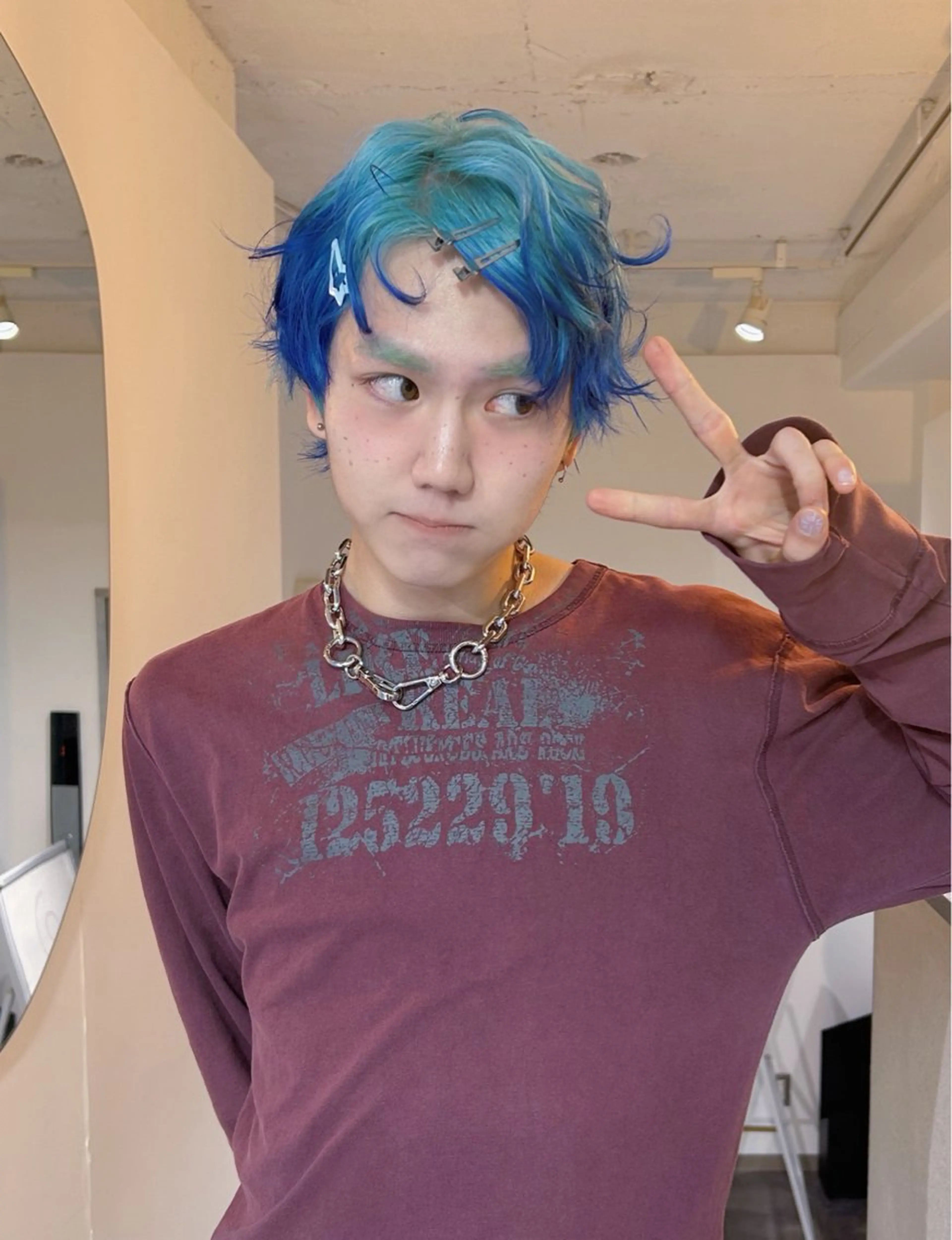 カラー メンズ グラデーションカラー IDE AYANEのヘアスタイル