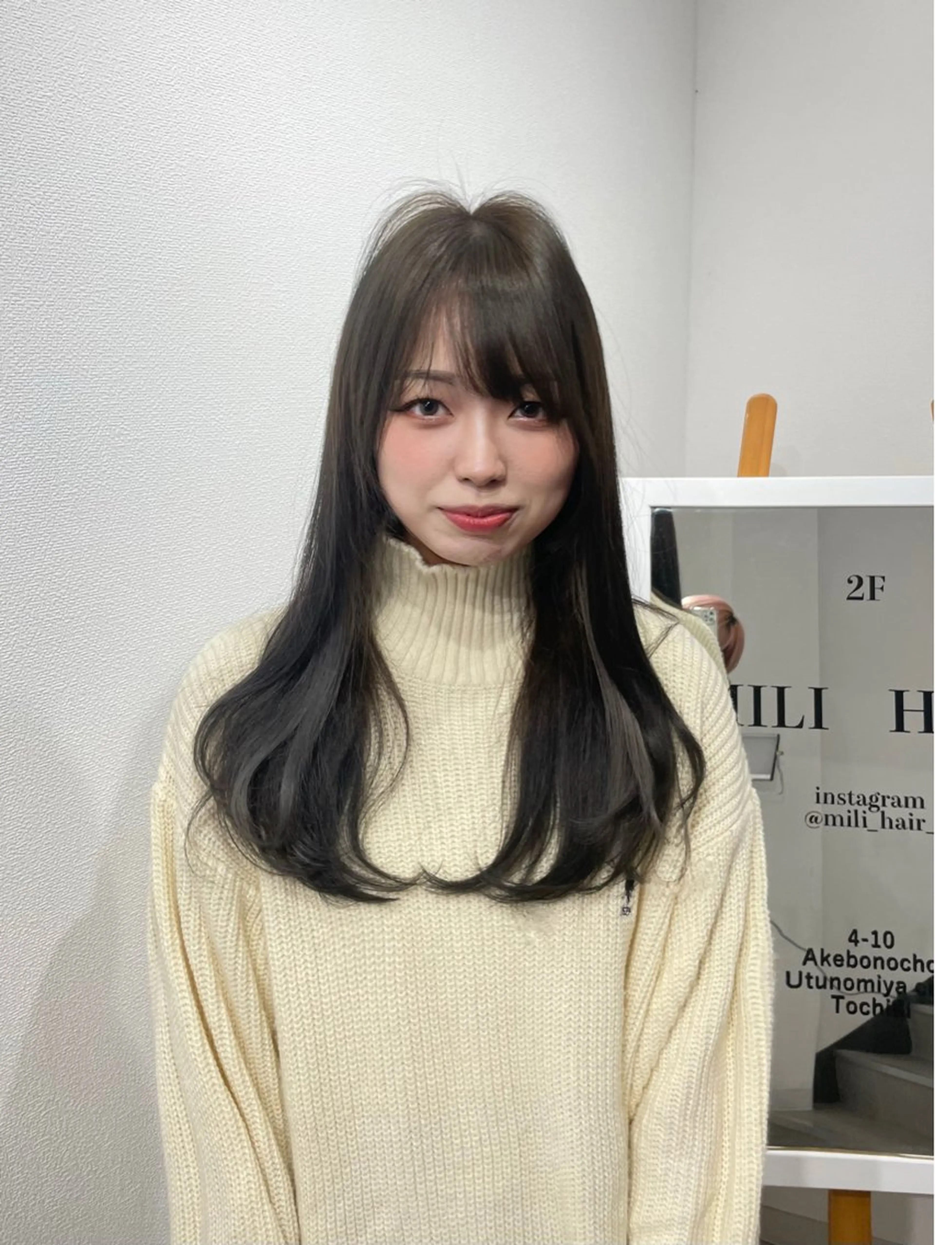 セミロング ヘアカラー 渡邉 怜のヘアスタイル