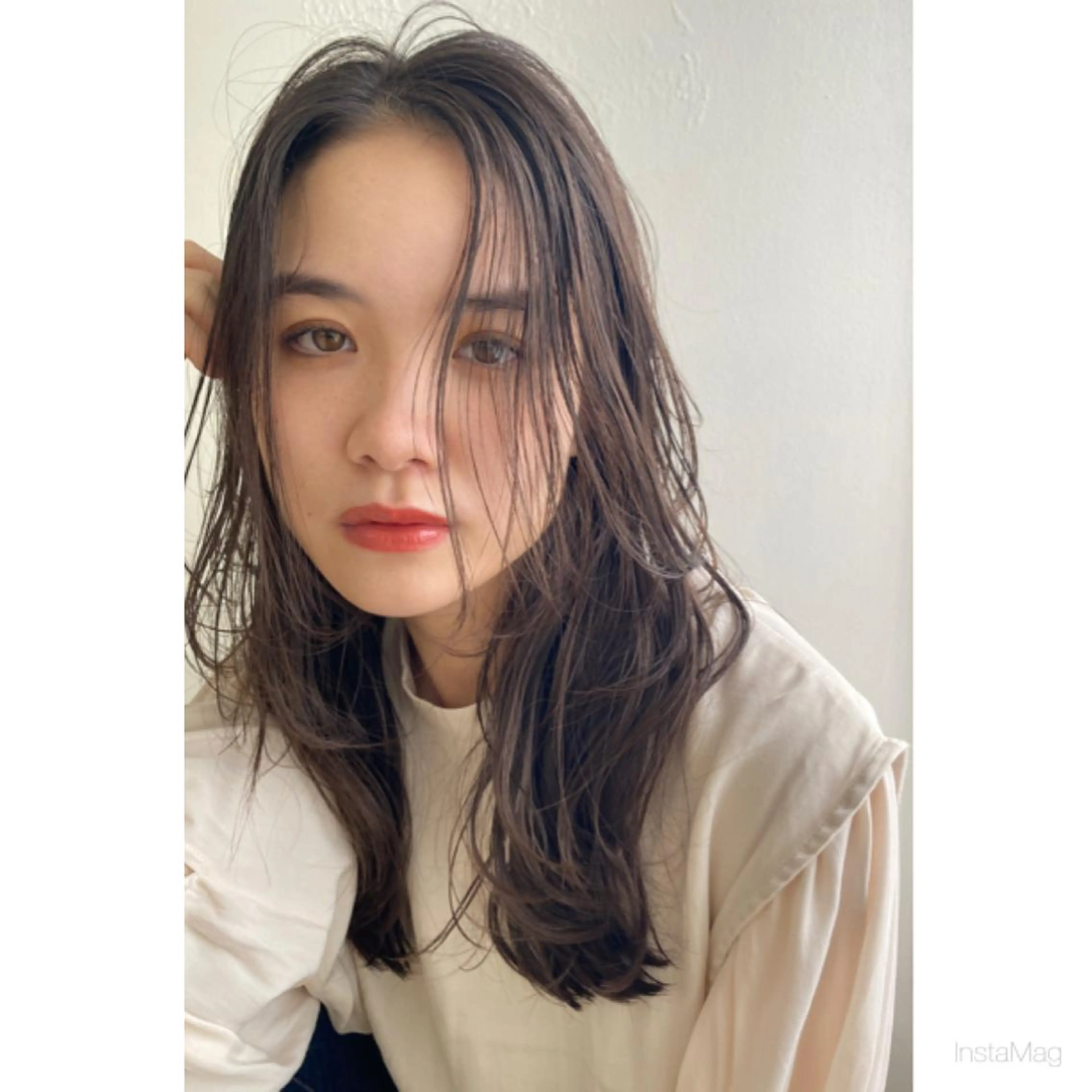 セミロング カット ヘアカラー 岩間 香純のヘアスタイル