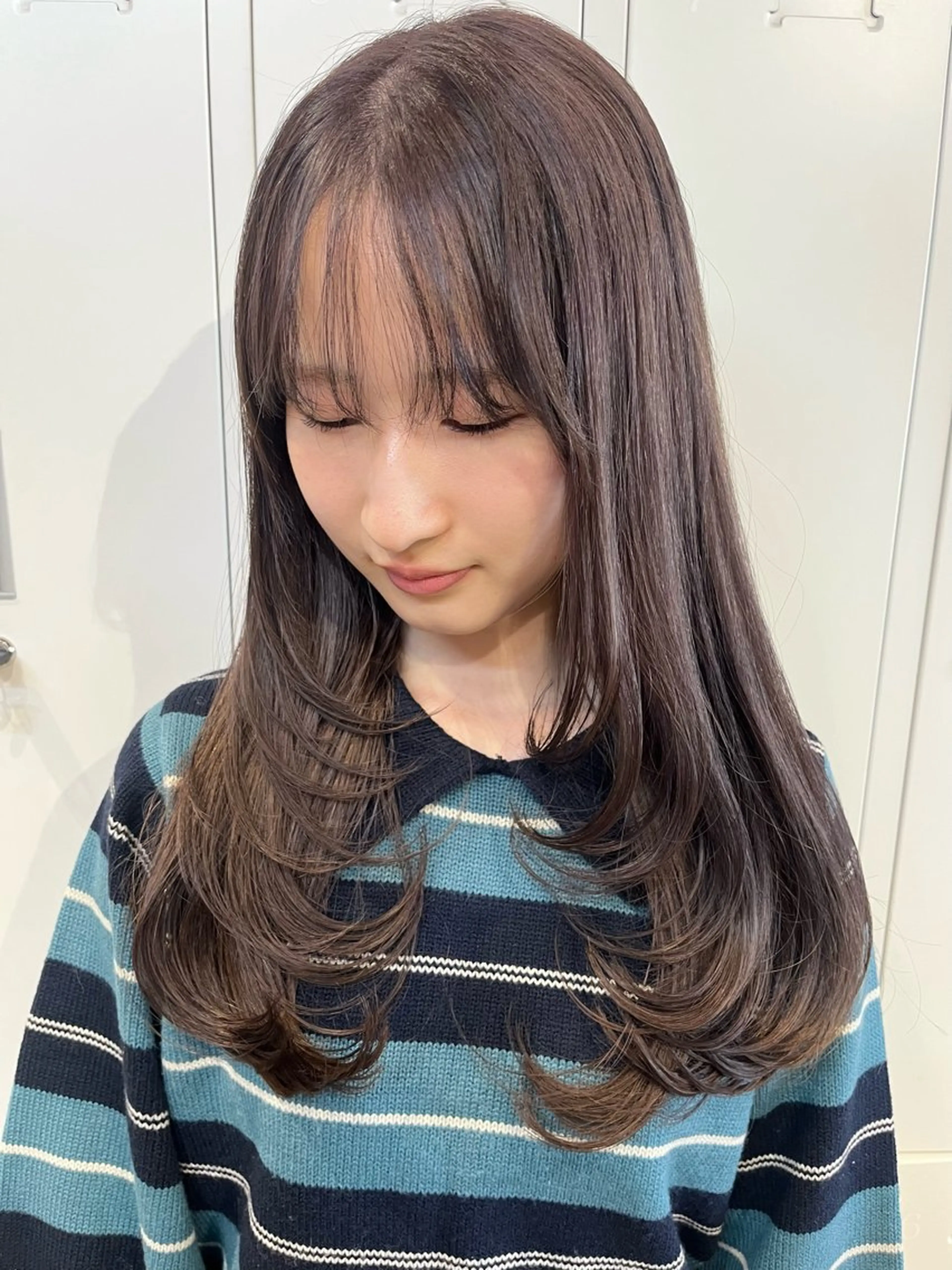 セミロング カラー グレージュ ラベンダーカラー ラベンダーグレージュ ラベンダーグレー レイヤーカット ヘアカラー 🌷レイヤーカット/ フルキシオリ🌷のヘアスタイル