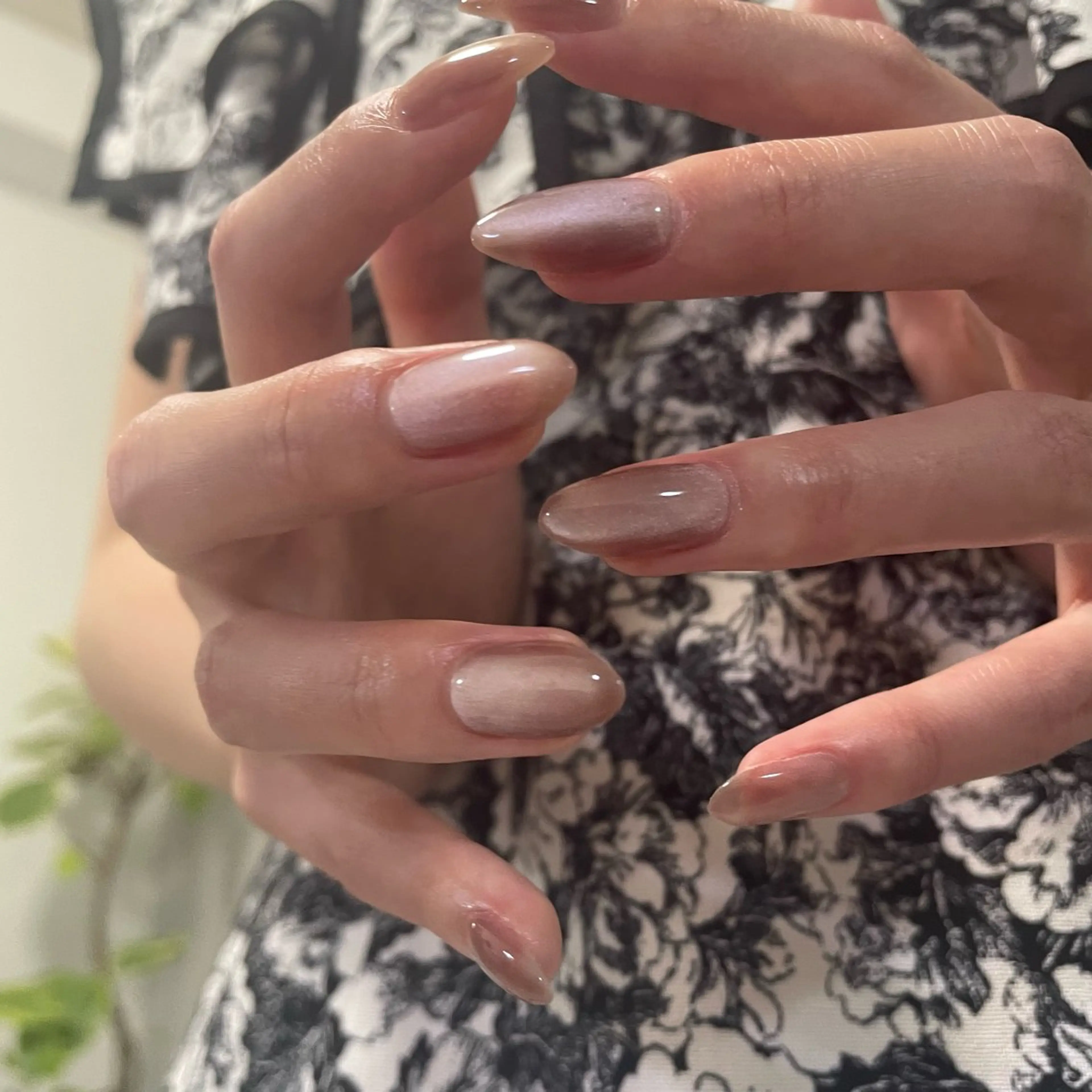 ネイル マグネットネイル ワンカラーネイル ハンドネイル hazuki / Salon Biのネイルデザイン