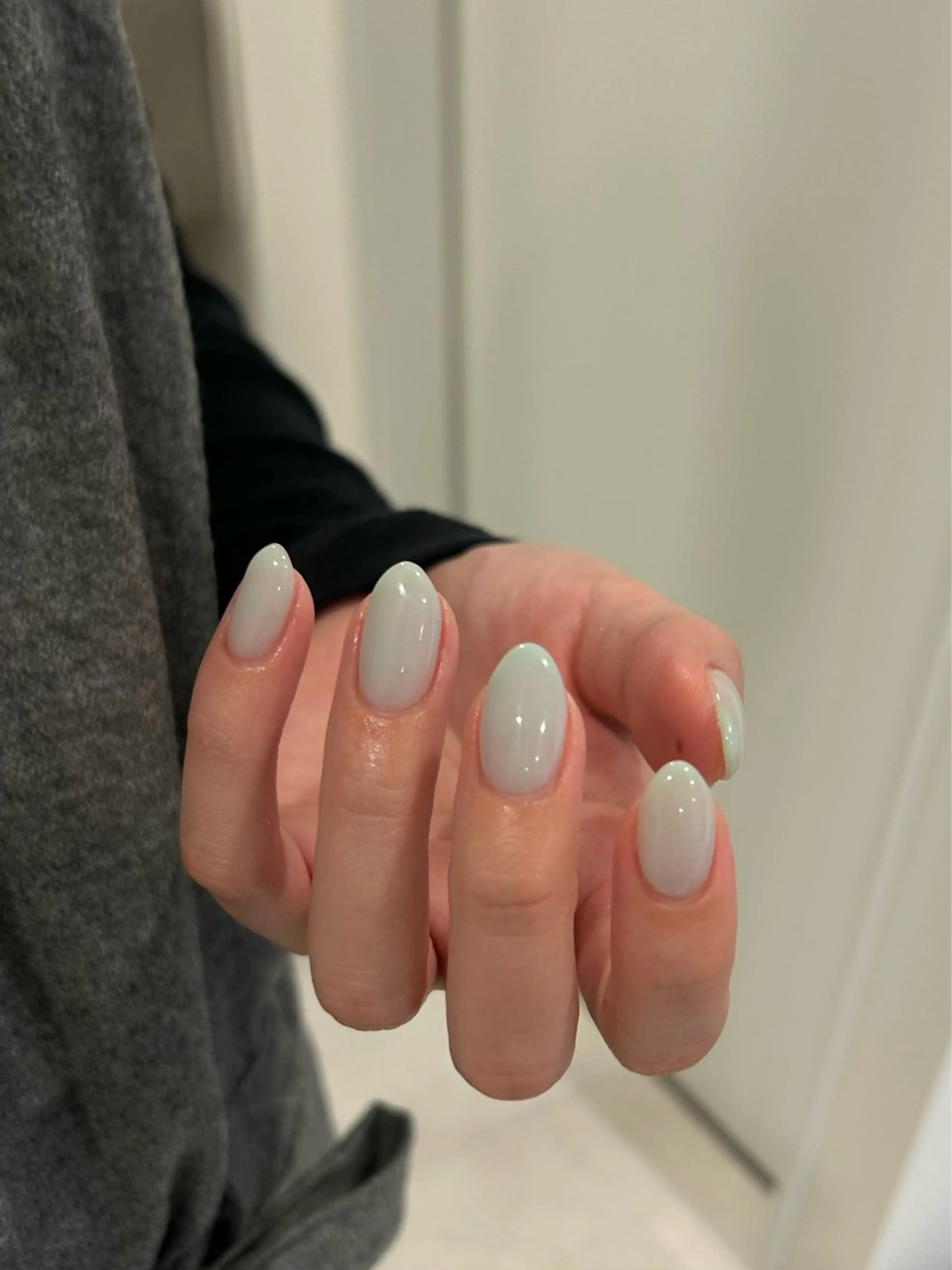 ネイル ワンカラーネイル nagi .のネイルデザイン