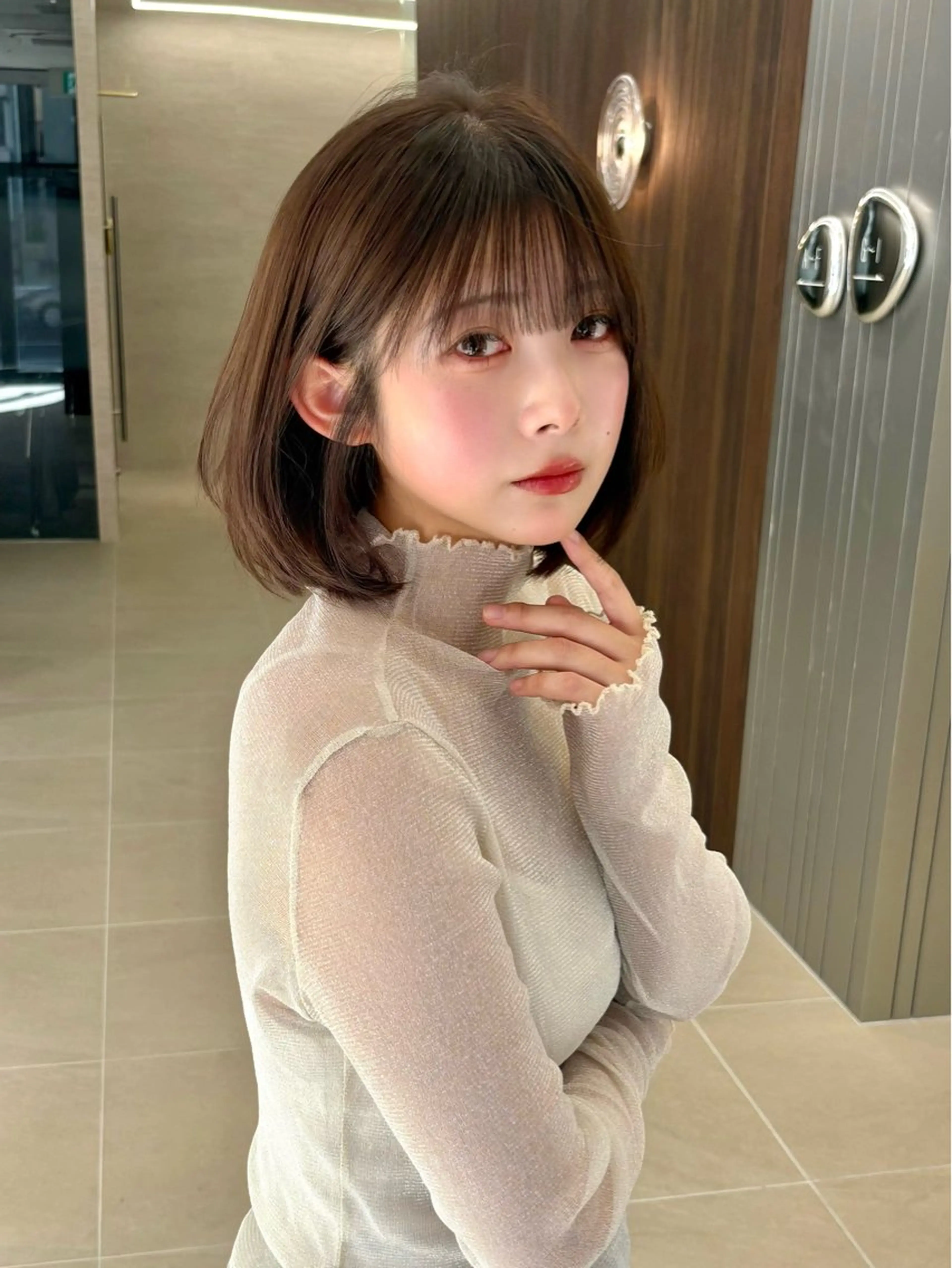 ミディアム レイヤーカット 似合わせカット カット トリートメント 韓国/タッセルボブ /レイヤーボブのヘアスタイル