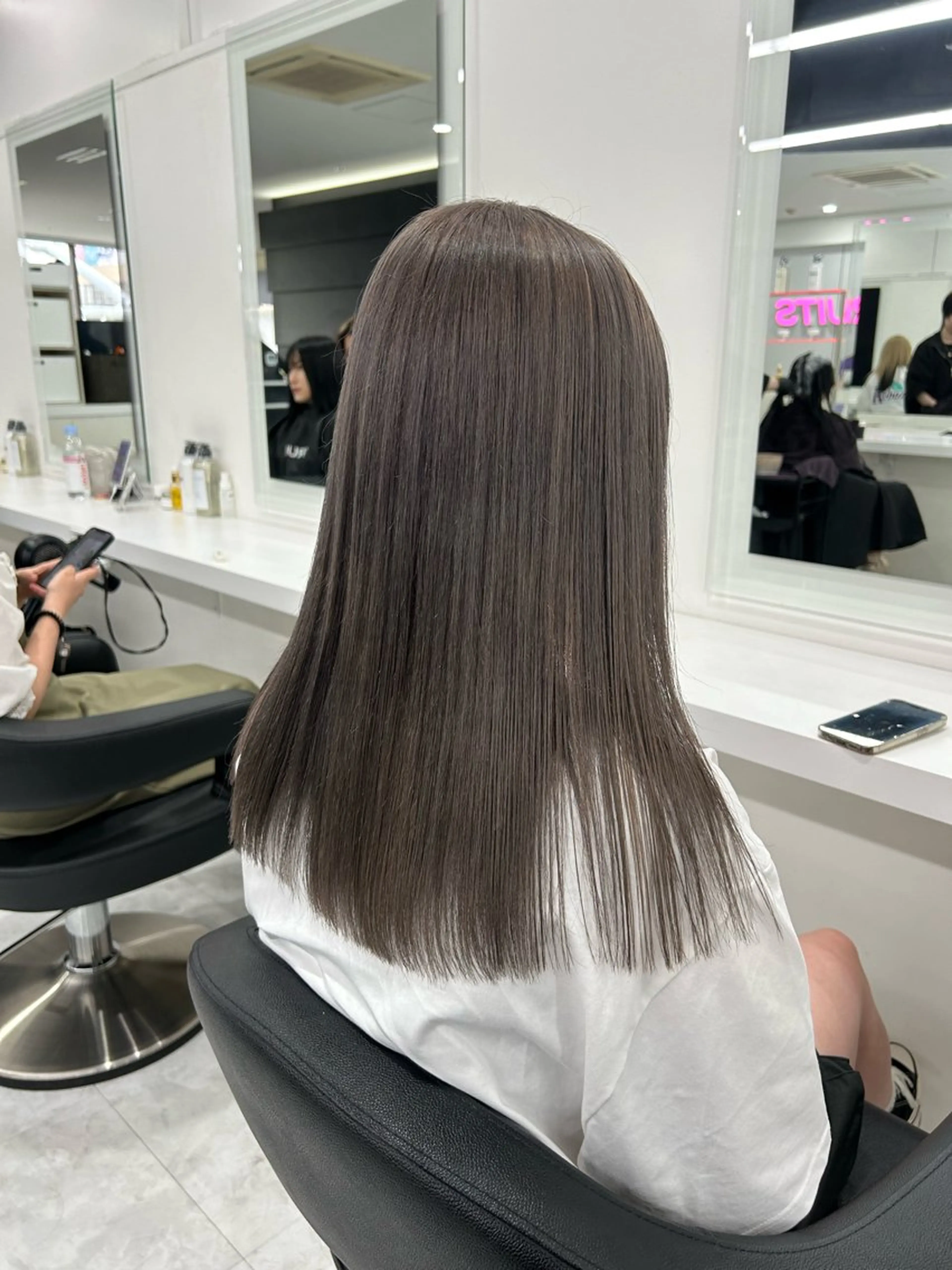 セミロング カラー ヘアカラー トリートメント ヘアセット 渋谷指名1位💖 カラーの達人❣️のヘアスタイル