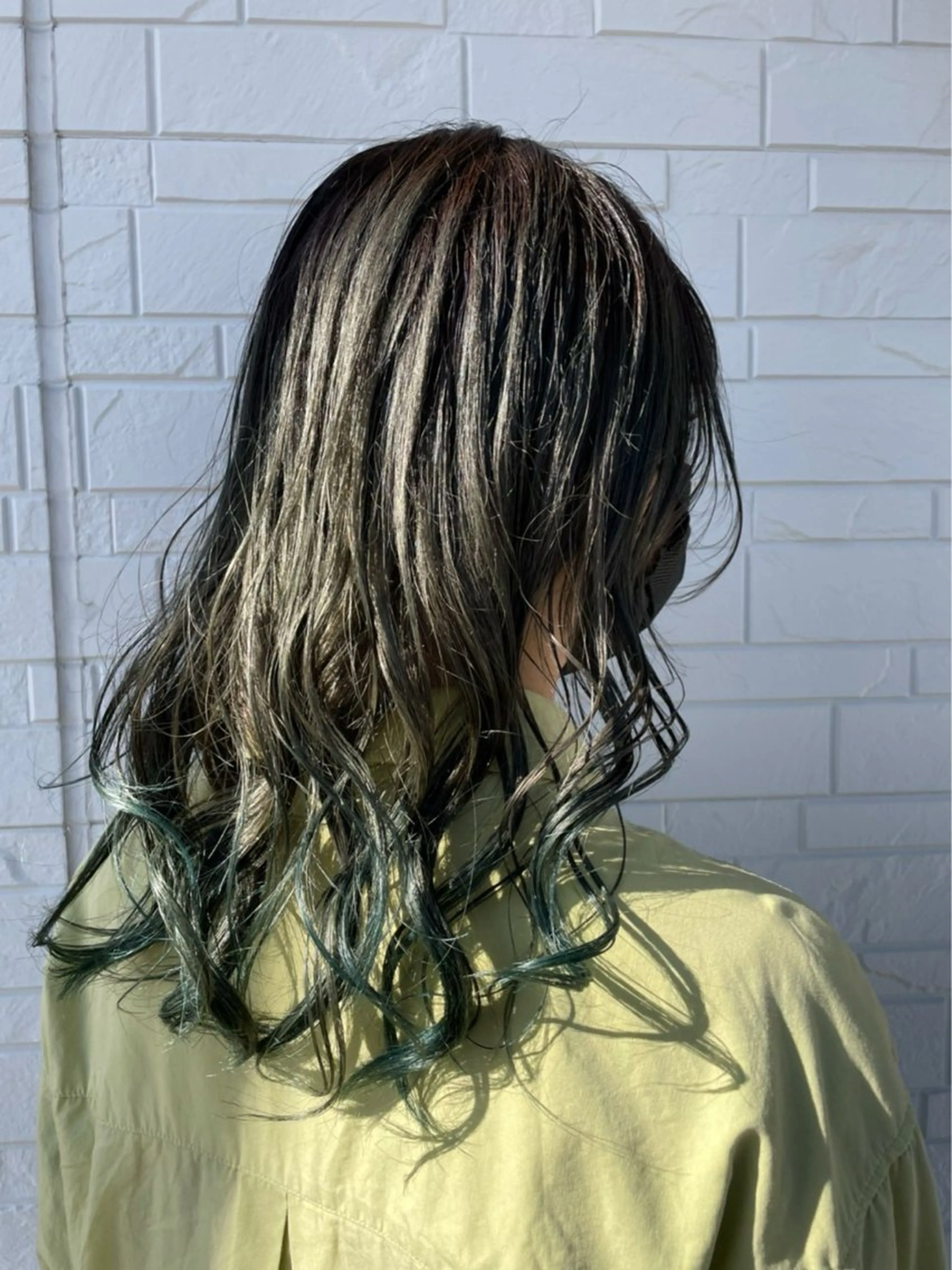 ロング カラー ヘアアレンジ Suah カクイニチカ🪄🤍のヘアスタイル