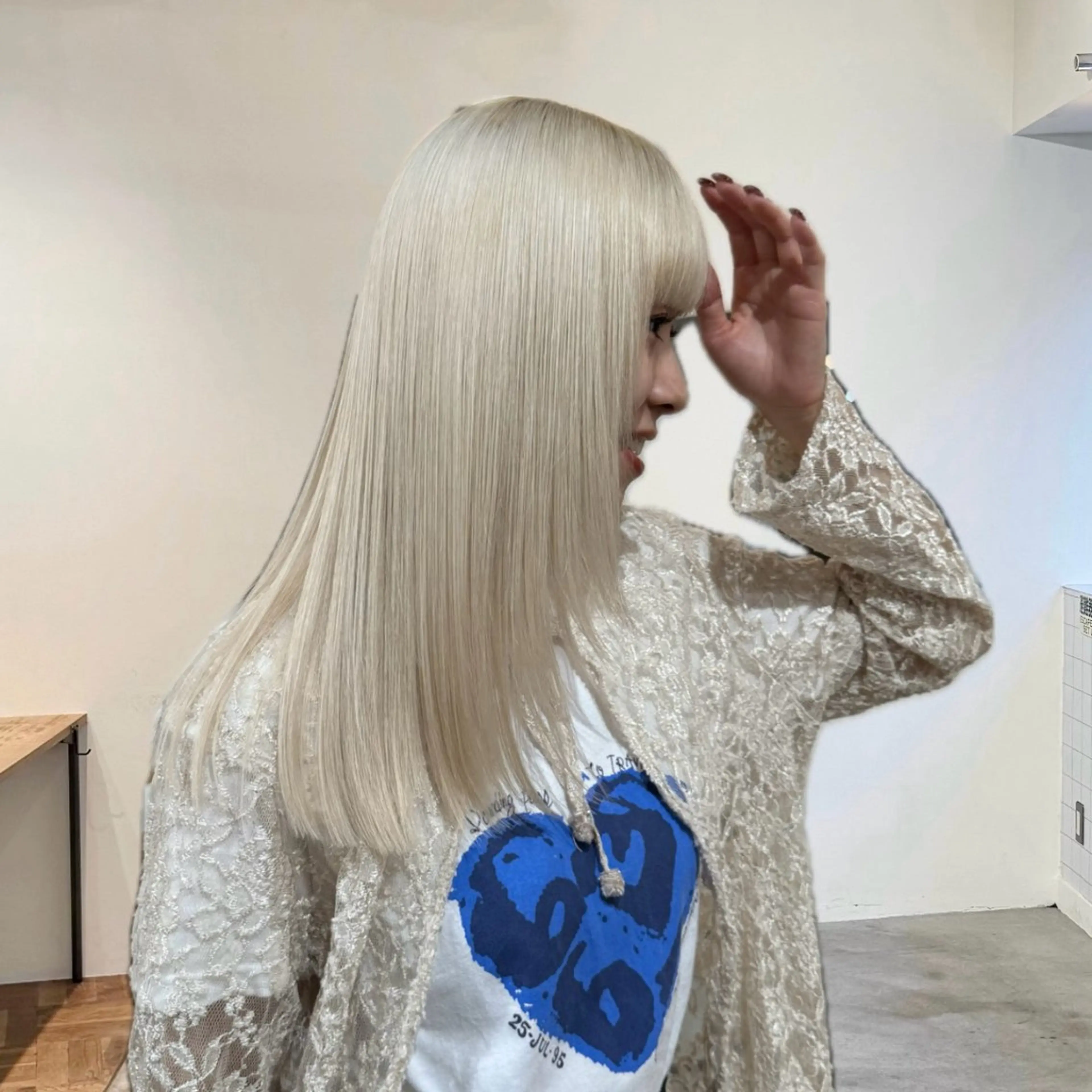 ロング ダメージレス縮毛矯 正・ブリーチMICOのヘアスタイル