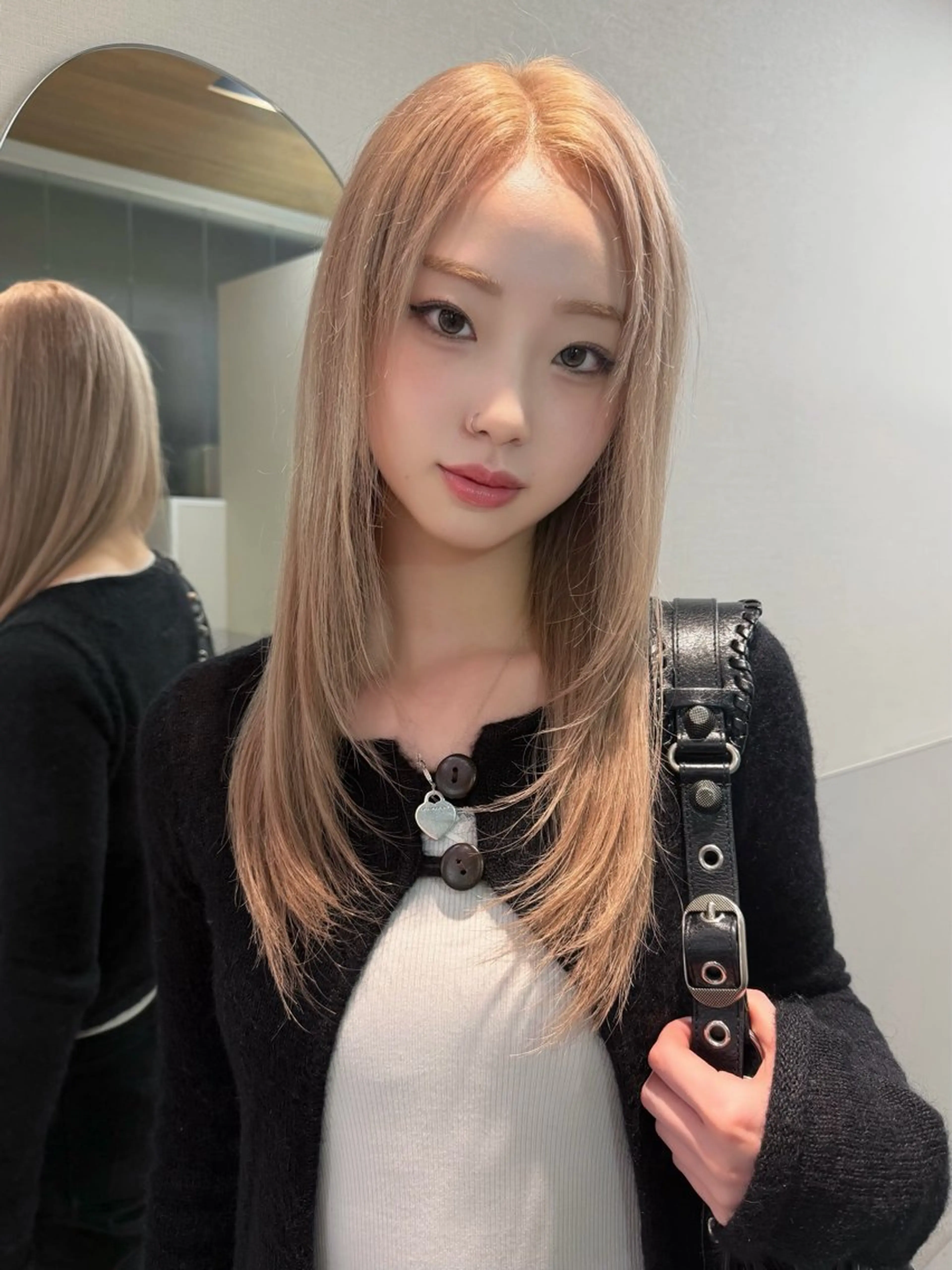 セミロング カット トリートメント RiA/レイヤーカッ ト/ハッシュカットのヘアスタイル