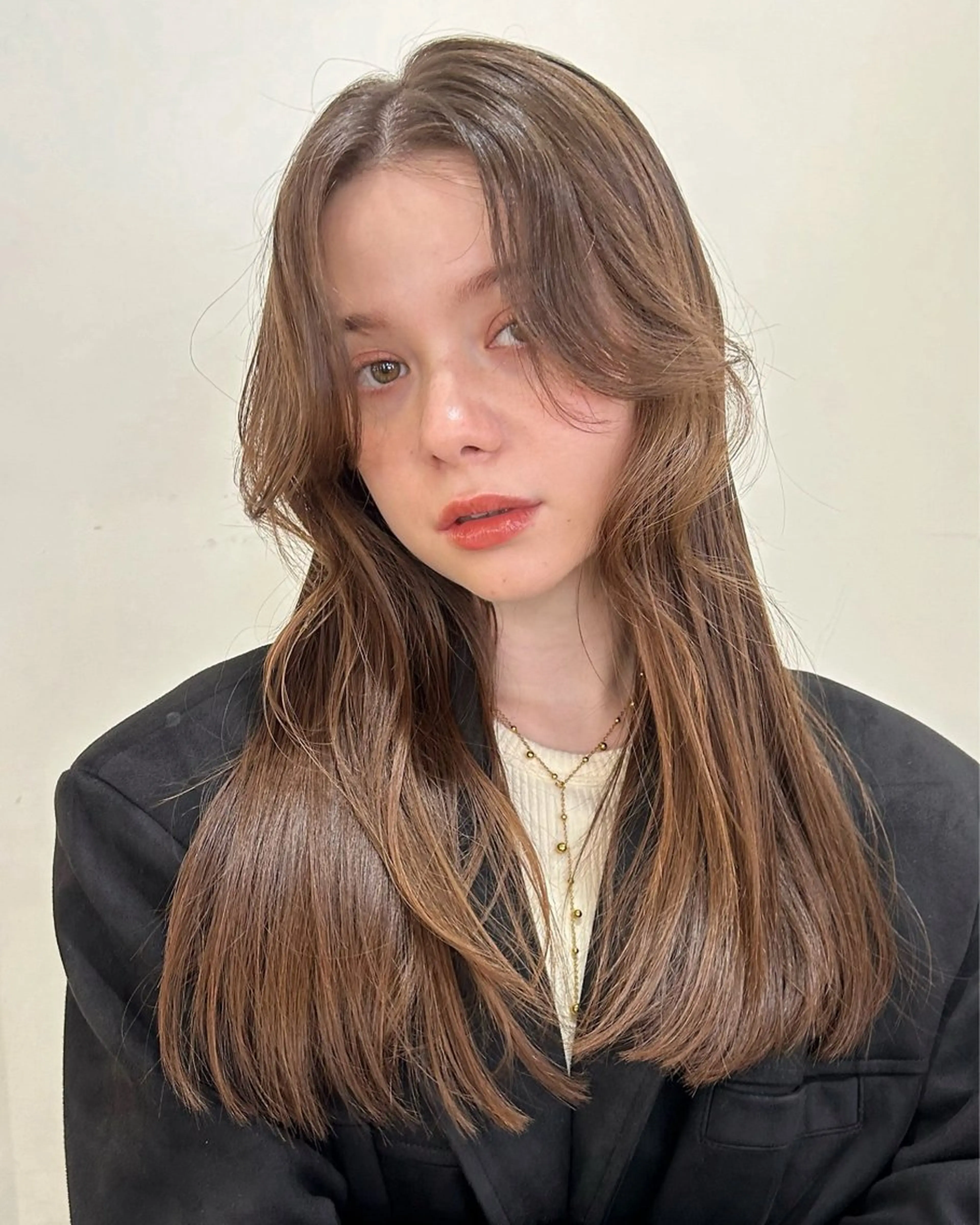 ロング ベージュ/透明感/ レイヤー/あやか💕のヘアスタイル