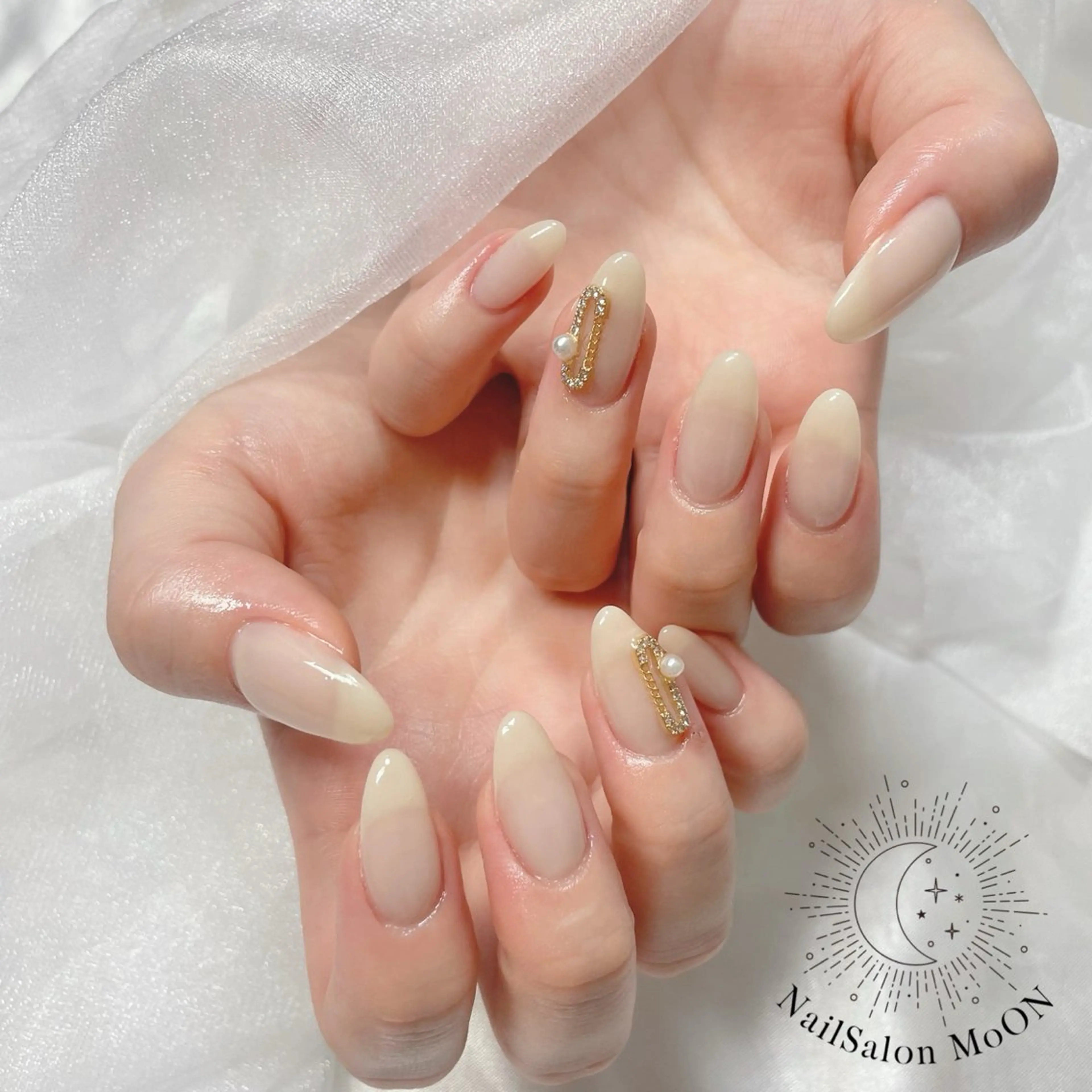 ネイル MoON...❤︎ MeGuのネイルデザイン
