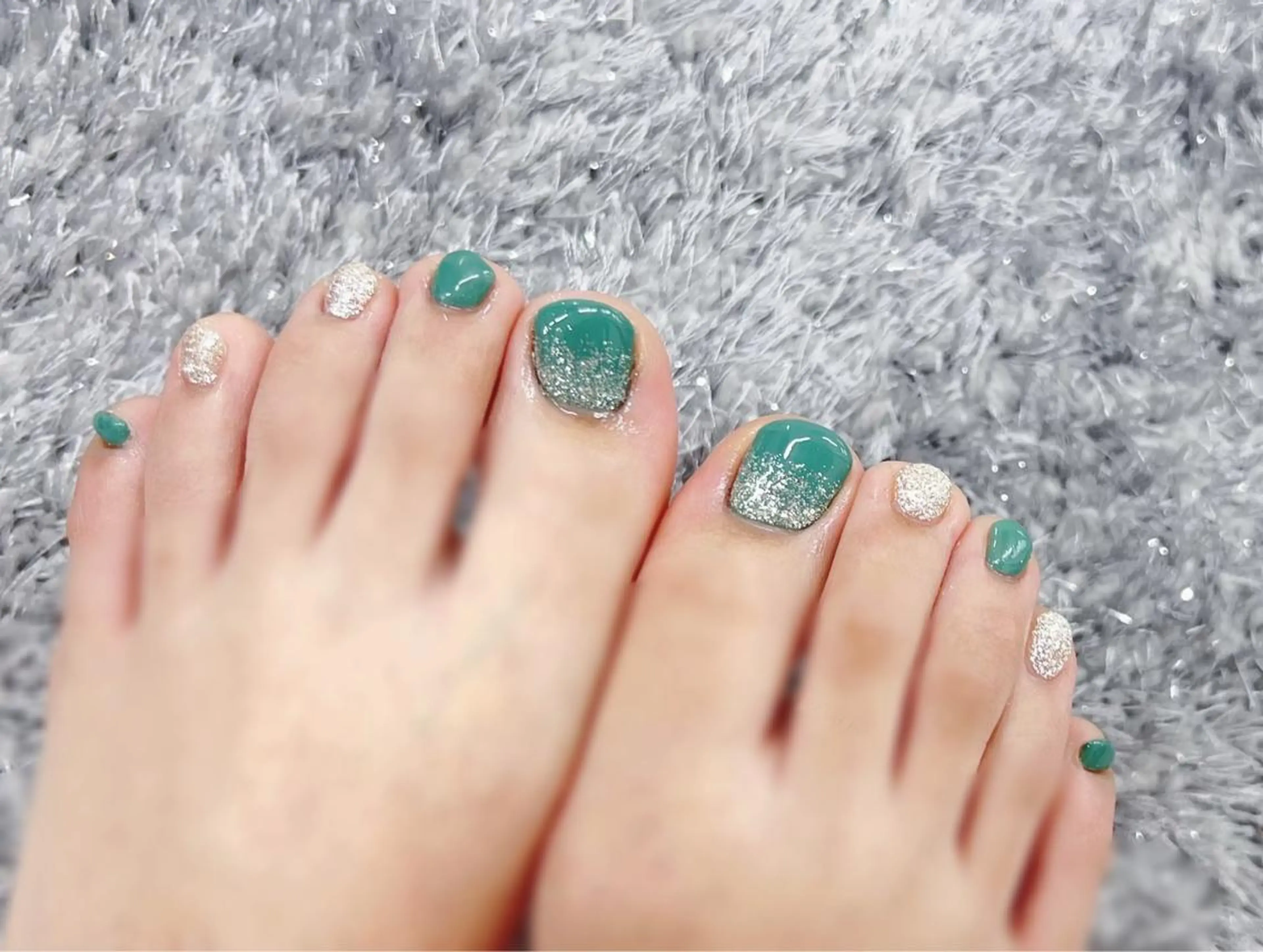 ネイル ハンドネイル Bianca🩶 SHIONOのネイルデザイン