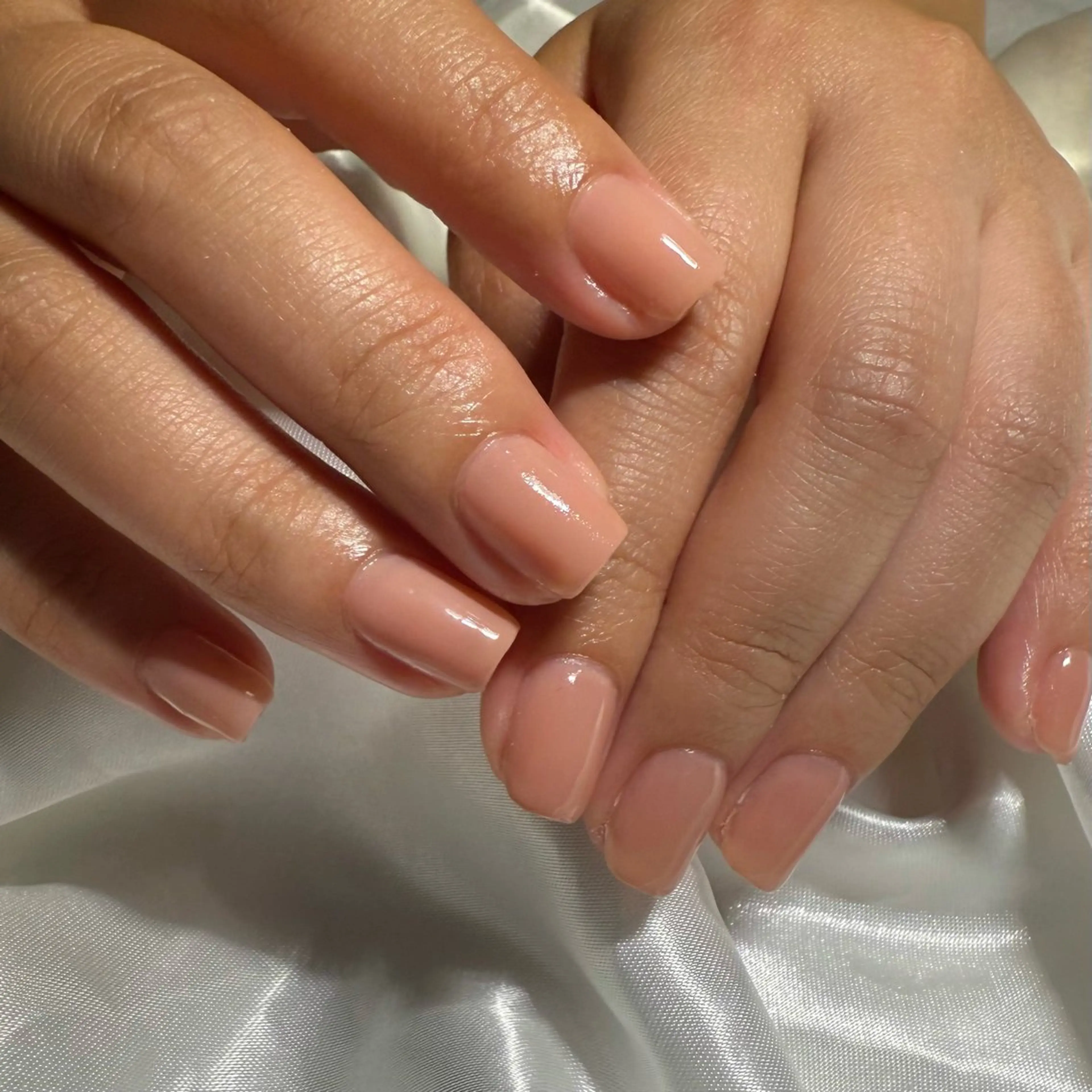 ネイル オフィスネイル ピンク シンプルネイル ハンドネイル bylily yuriのネイルデザイン