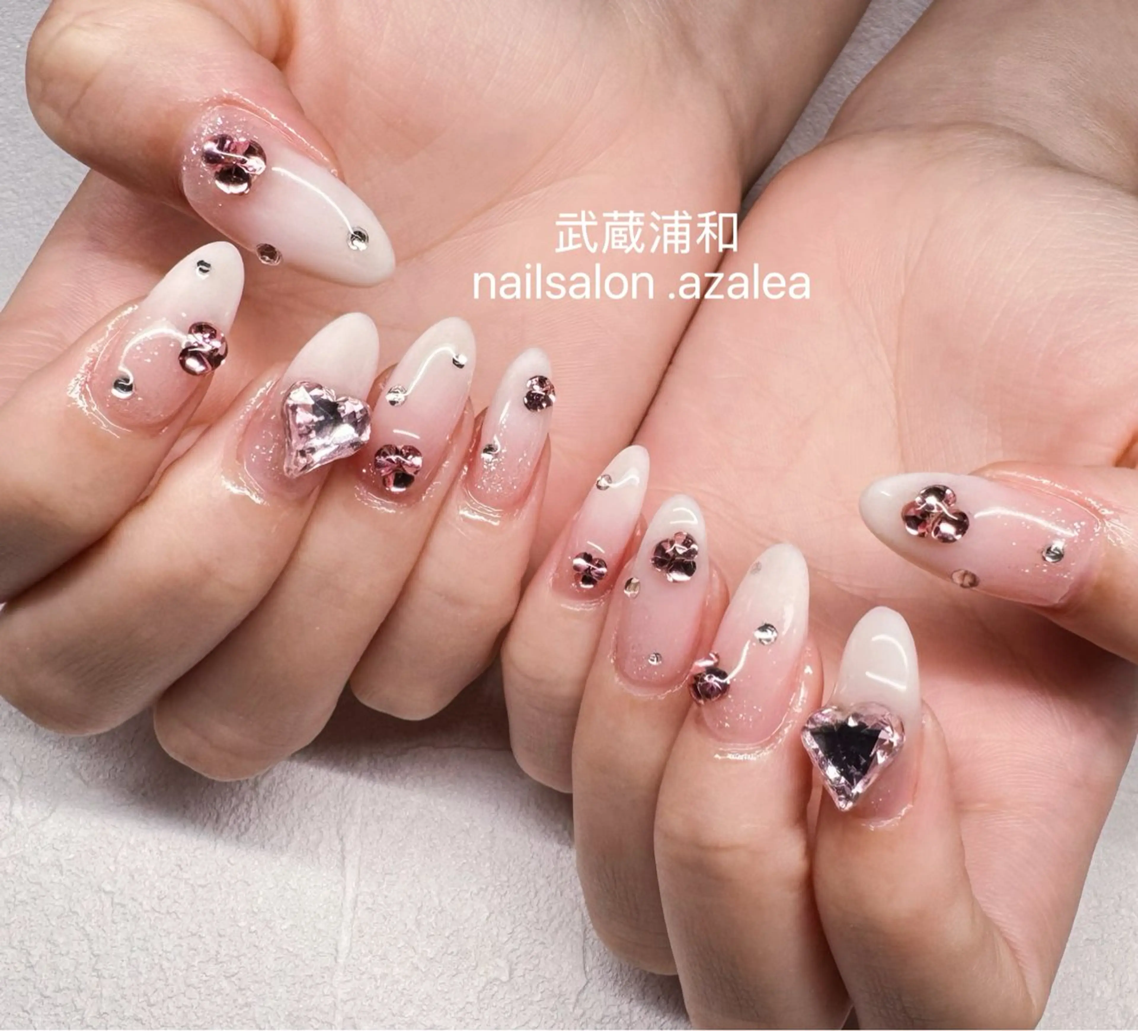 ネイル ハンドネイル R inのネイルデザイン