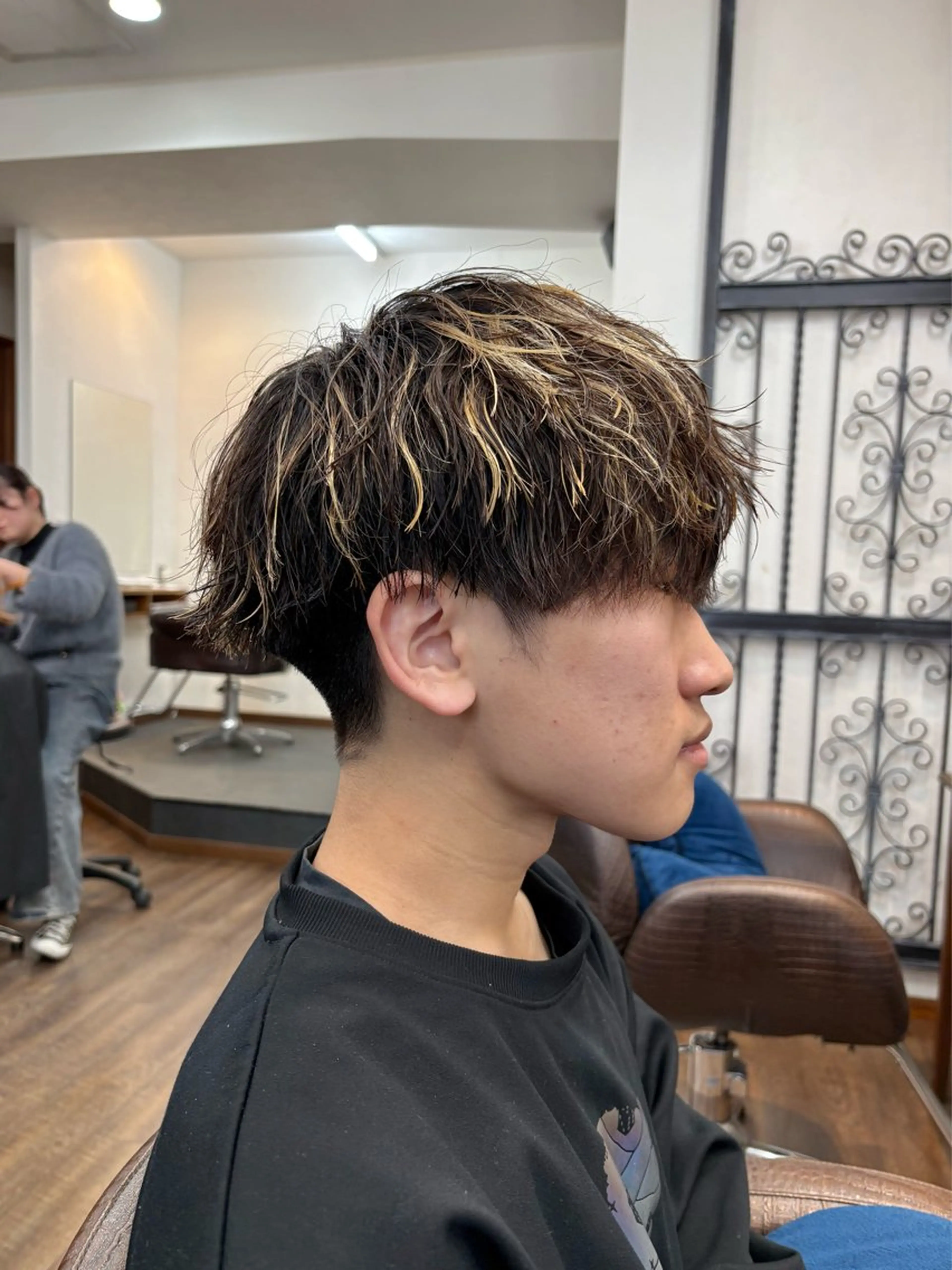 カラー パーマ メンズ 🌀朝1分でキマるメ ンズパーマ清水真之介のヘアスタイル
