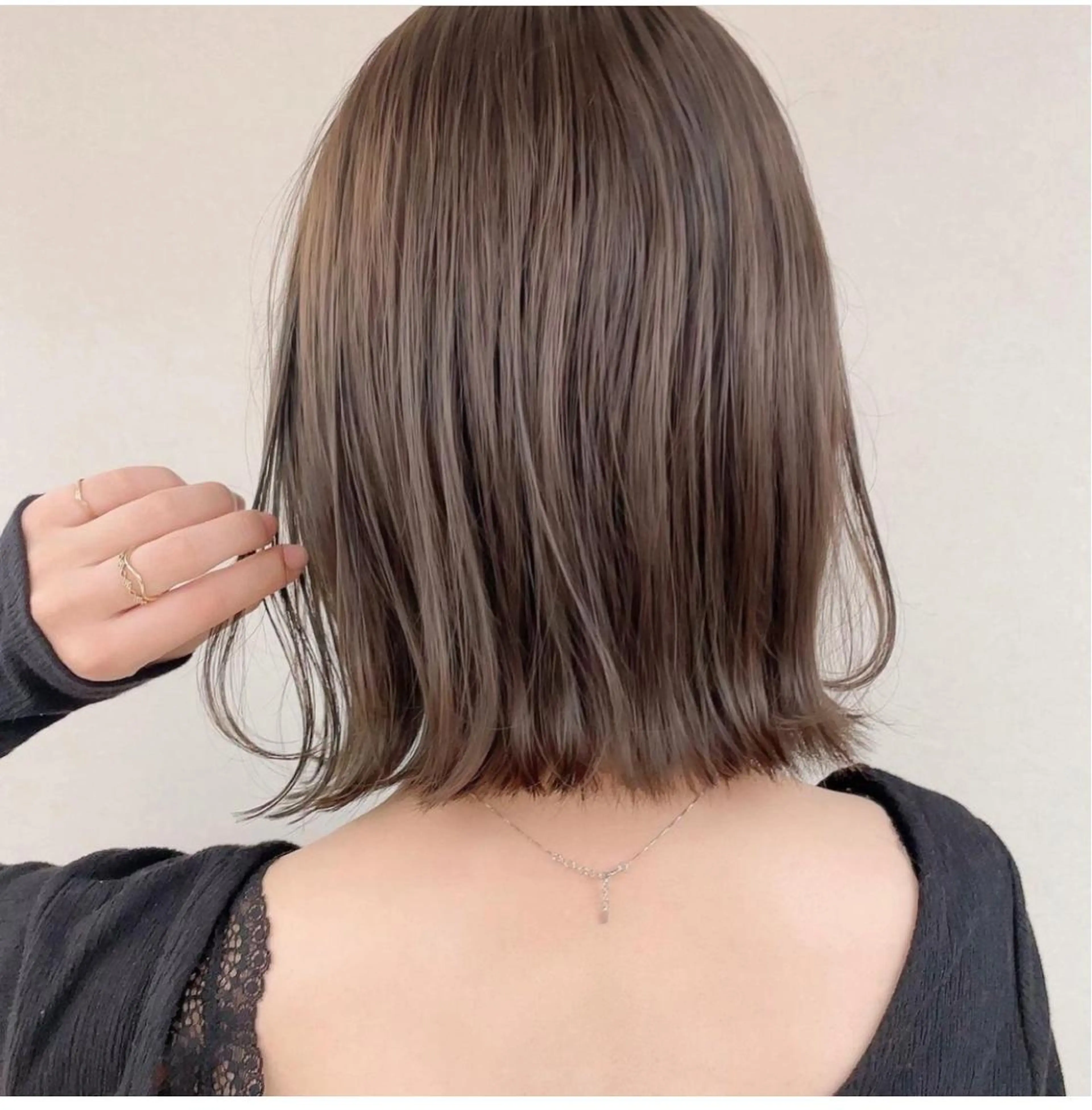 ミディアム 切りっぱなしボブ ボブ 髪質改善 カット トリートメント uhiyama shotarouのヘアスタイル