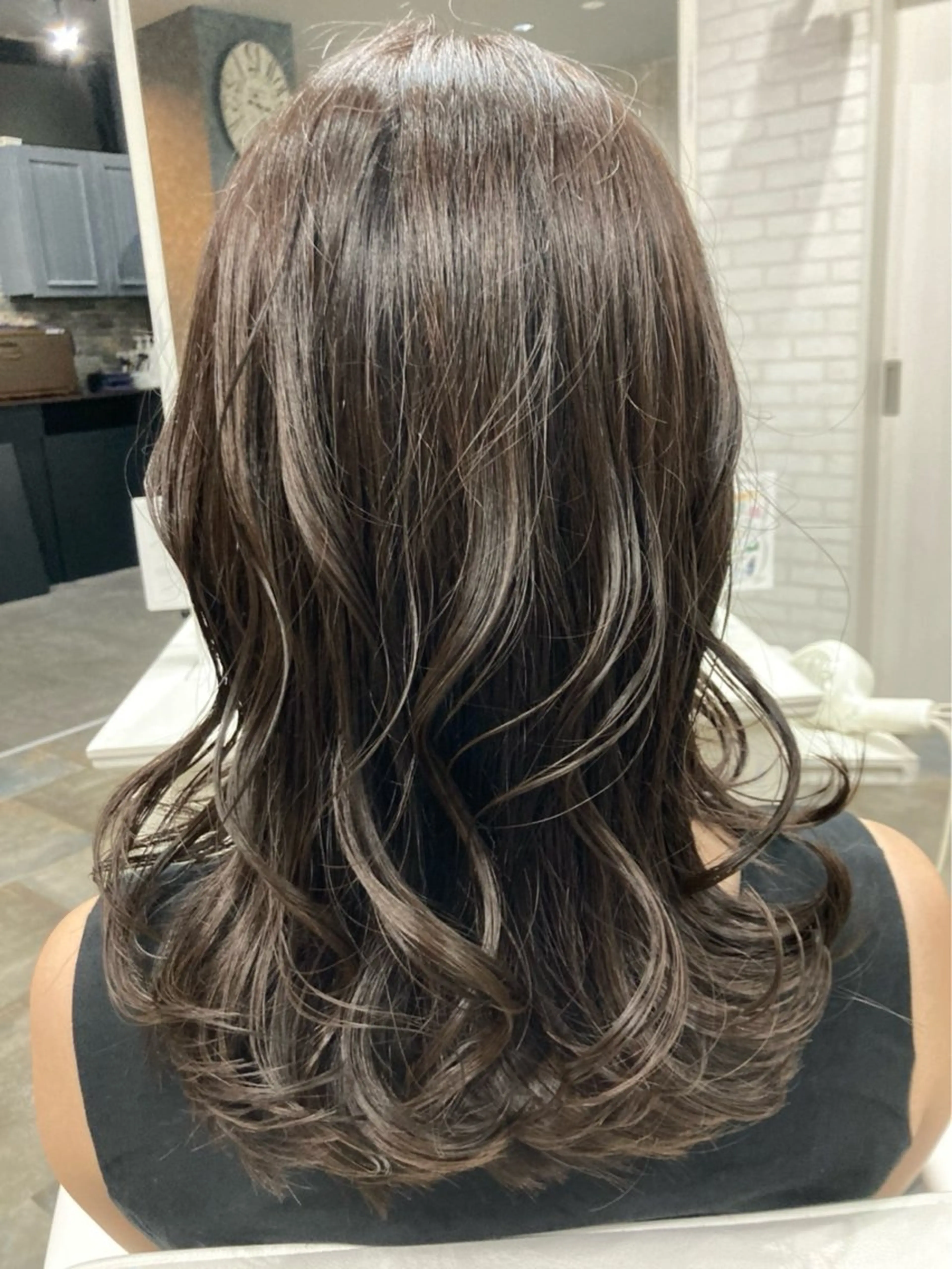 ミディアム ボブレイヤー ミディアムパーマ ミストバング ボブ ハイライト 髪質改善/縮毛矯正/ 美髪/個室/ハラのヘアスタイル