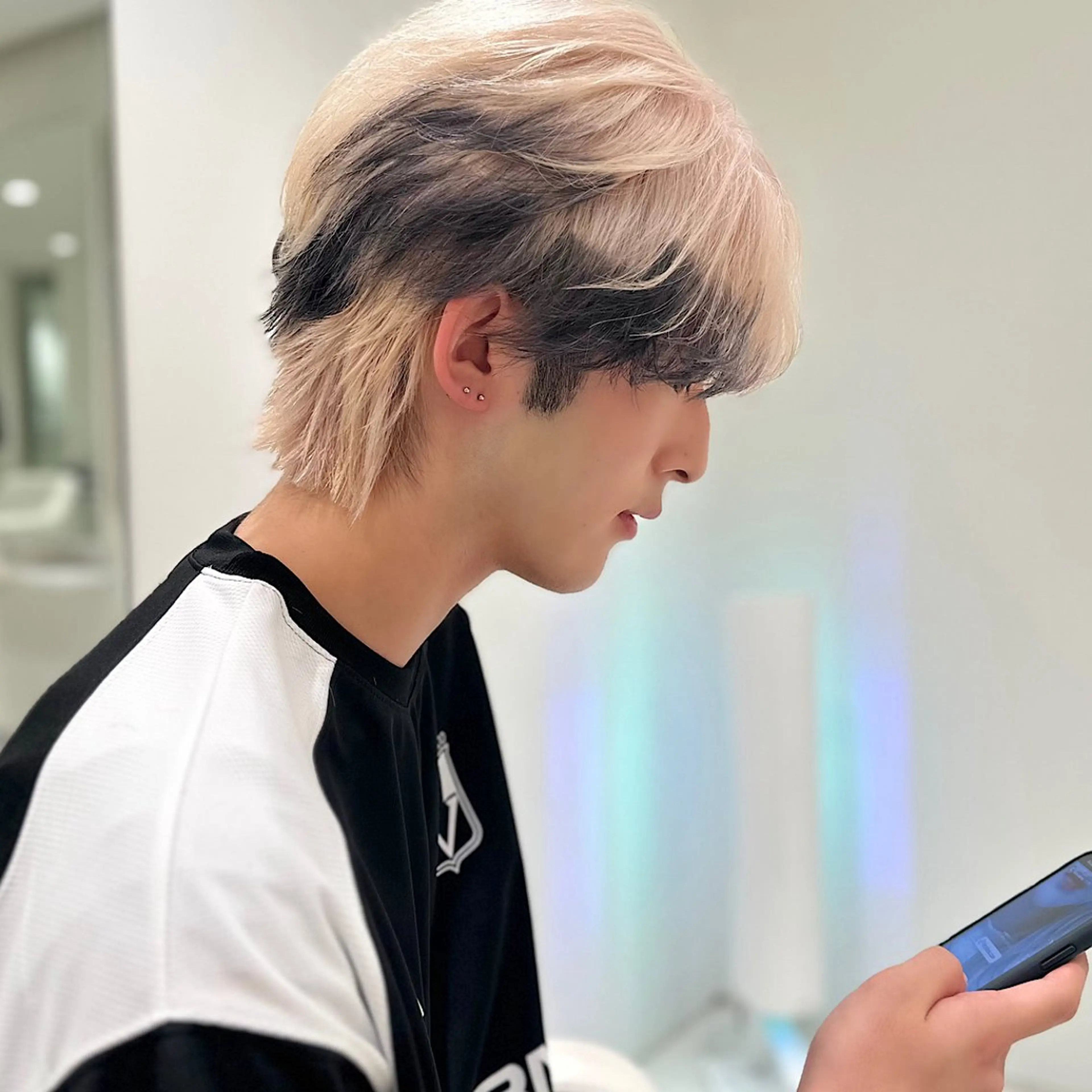 カラー メンズ メンズブリーチ ベージュカラー ブリーチ ホワイトベージュ 高島 悠吾のヘアスタイル