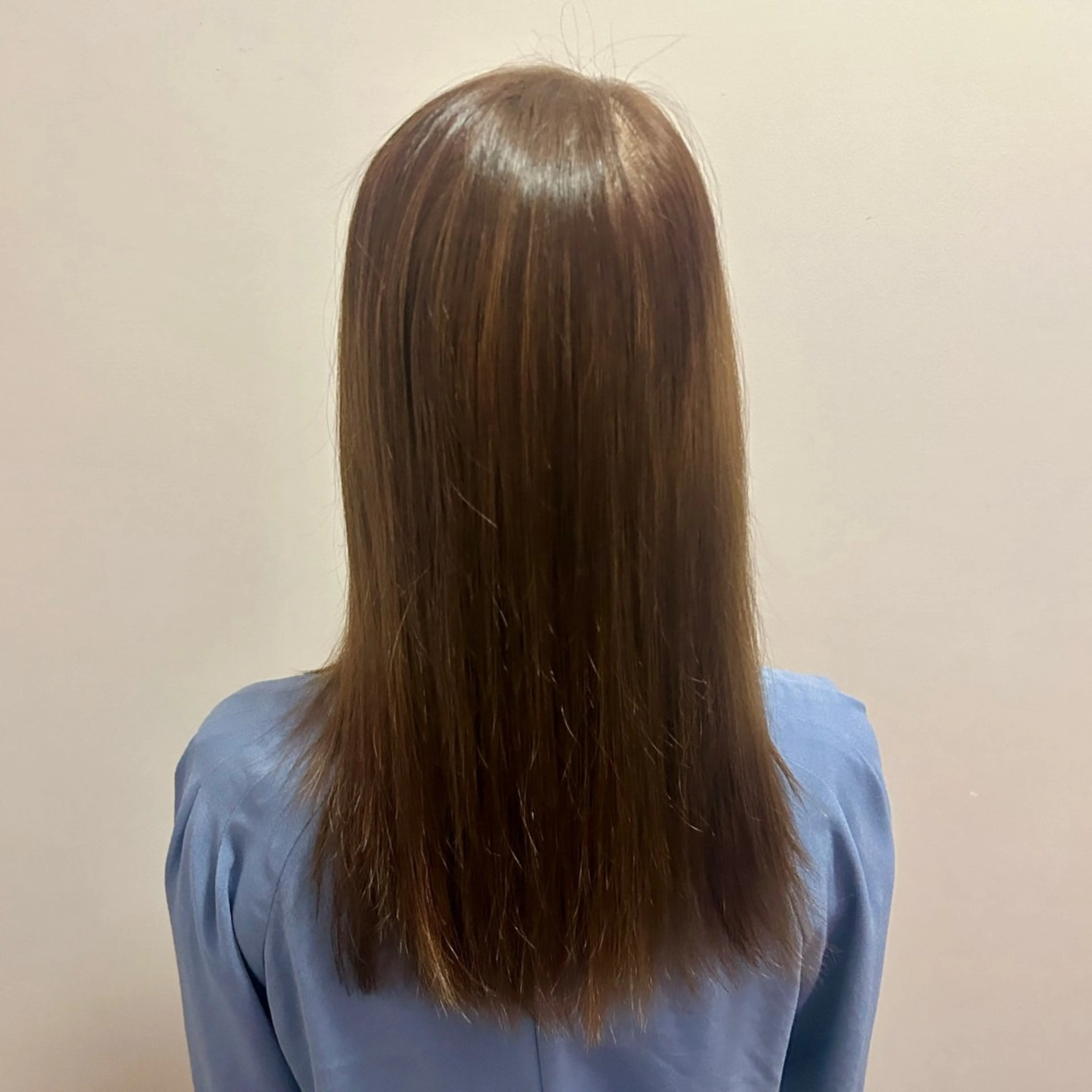 セミロング カラー ベージュカラー ブラウンカラー ブラウンベージュ 岡本 妃麗のヘアスタイル