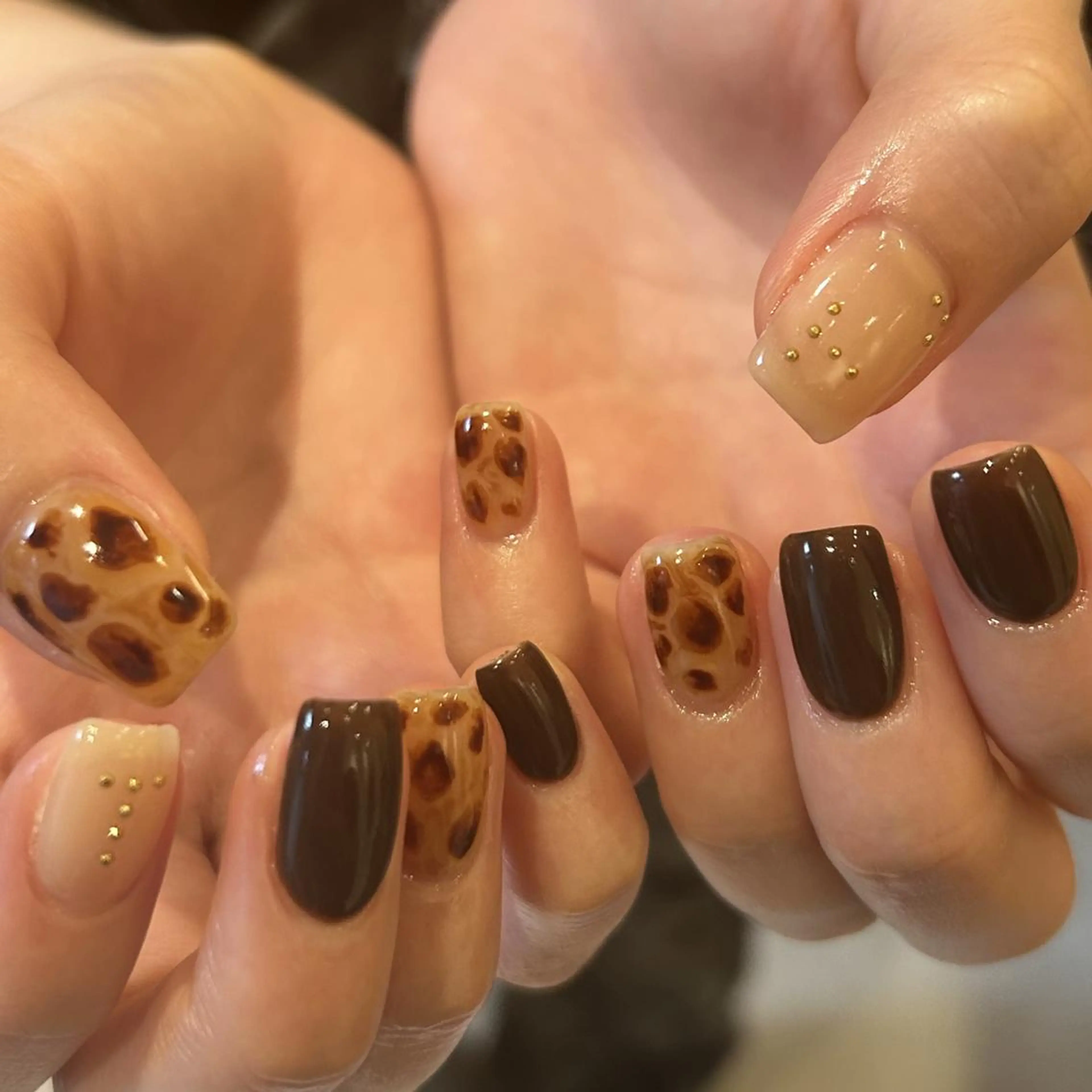 ネイル オーロラネイル ジェルネイル 氷ネイル・うるうるネイル 韓国ネイル ミラーネイル ハンドネイル nails TOKYOのネイルデザイン