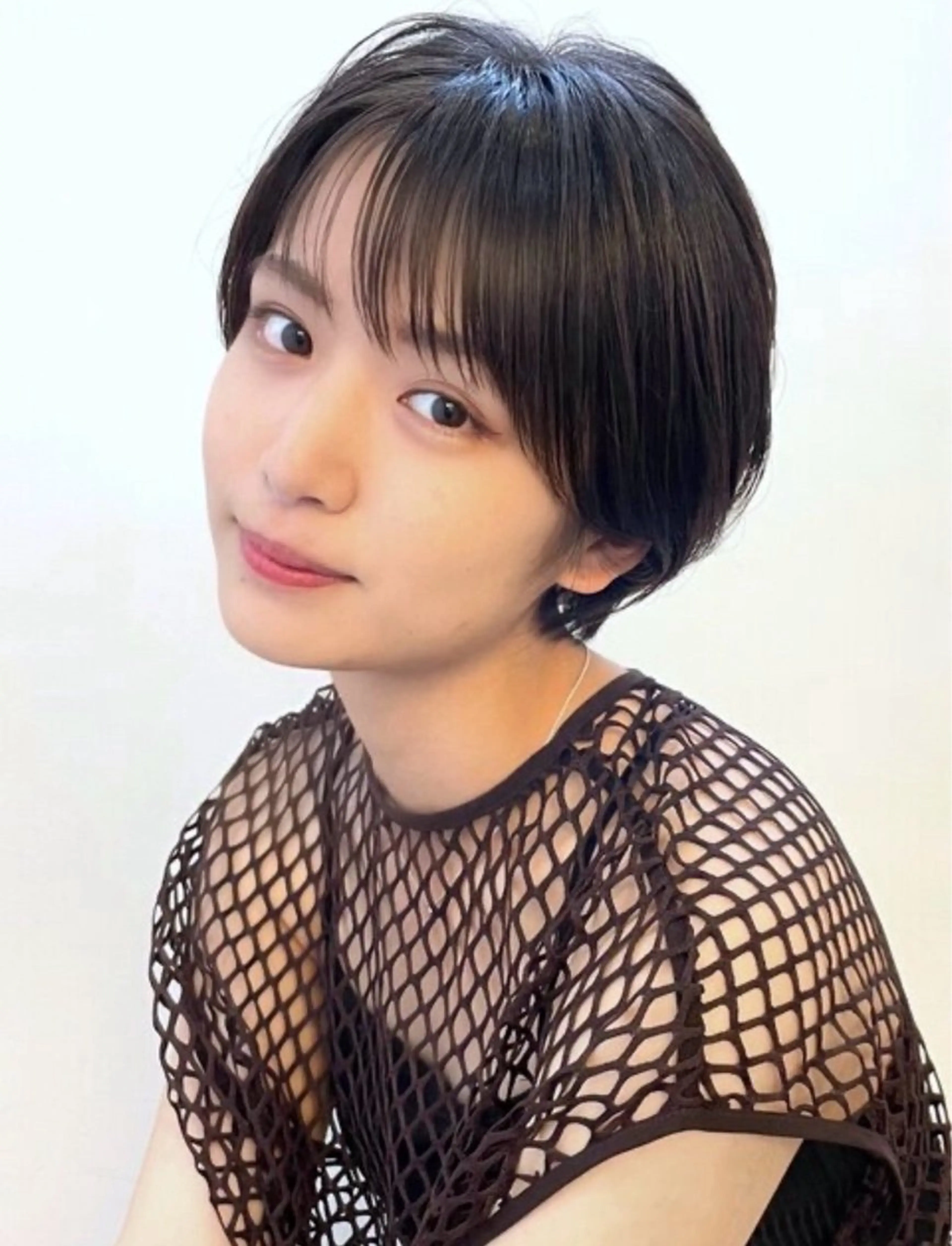 ショート ショートボブ ボブ ショートヘア 小顔カット カット無料｜レイヤー カット｜韓国モテへアのヘアスタイル
