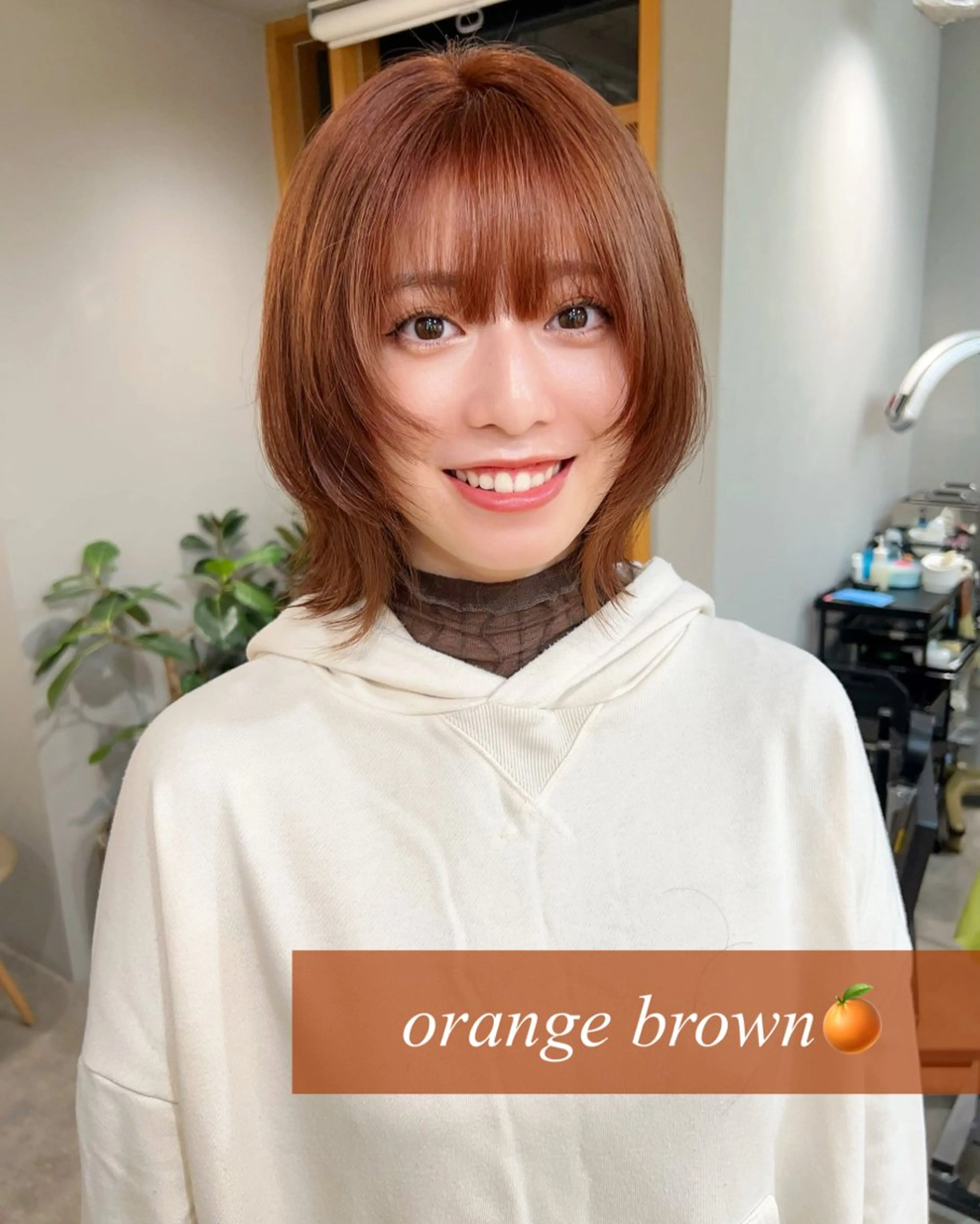 ショート カラー ブラウンカラー オレンジ オレンジブラウン akane/ 縮毛矯正/暖色のヘアスタイル