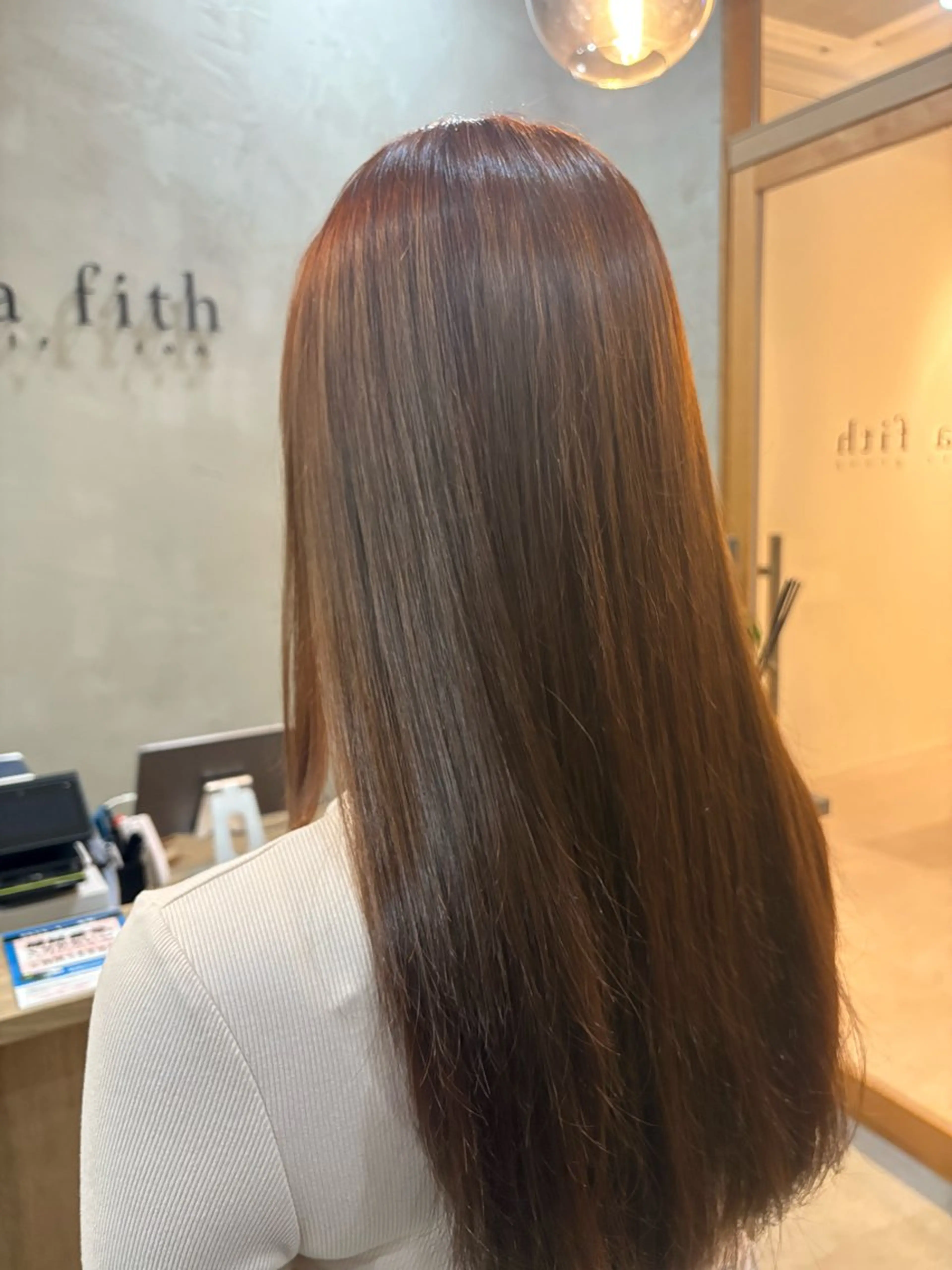 カラー かわうち れなのヘアスタイル