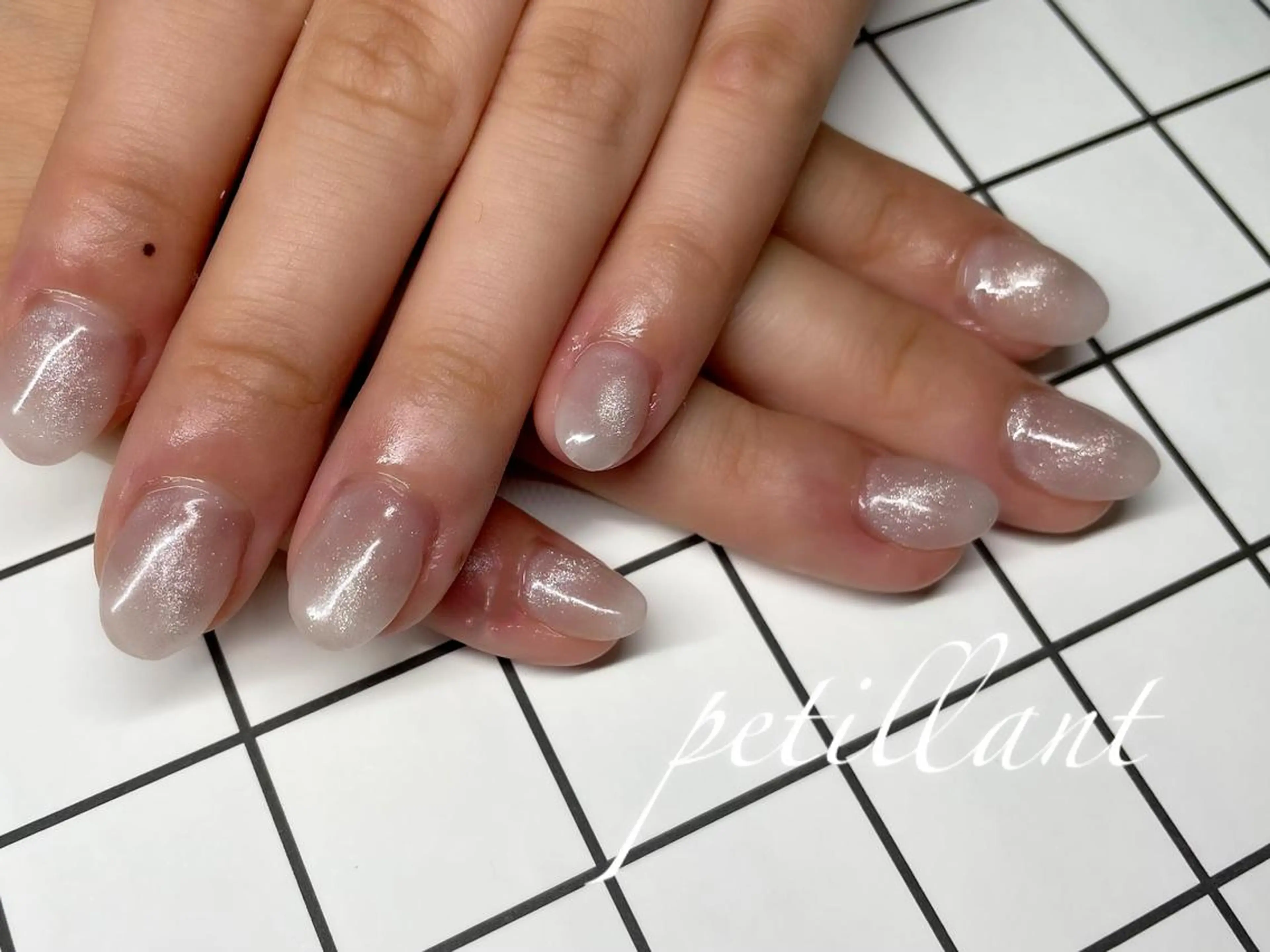 ネイル 長さ出し マグネットネイル ハンドネイル ハンドケア petillant所属・nail salon petillantのネイルデザイン