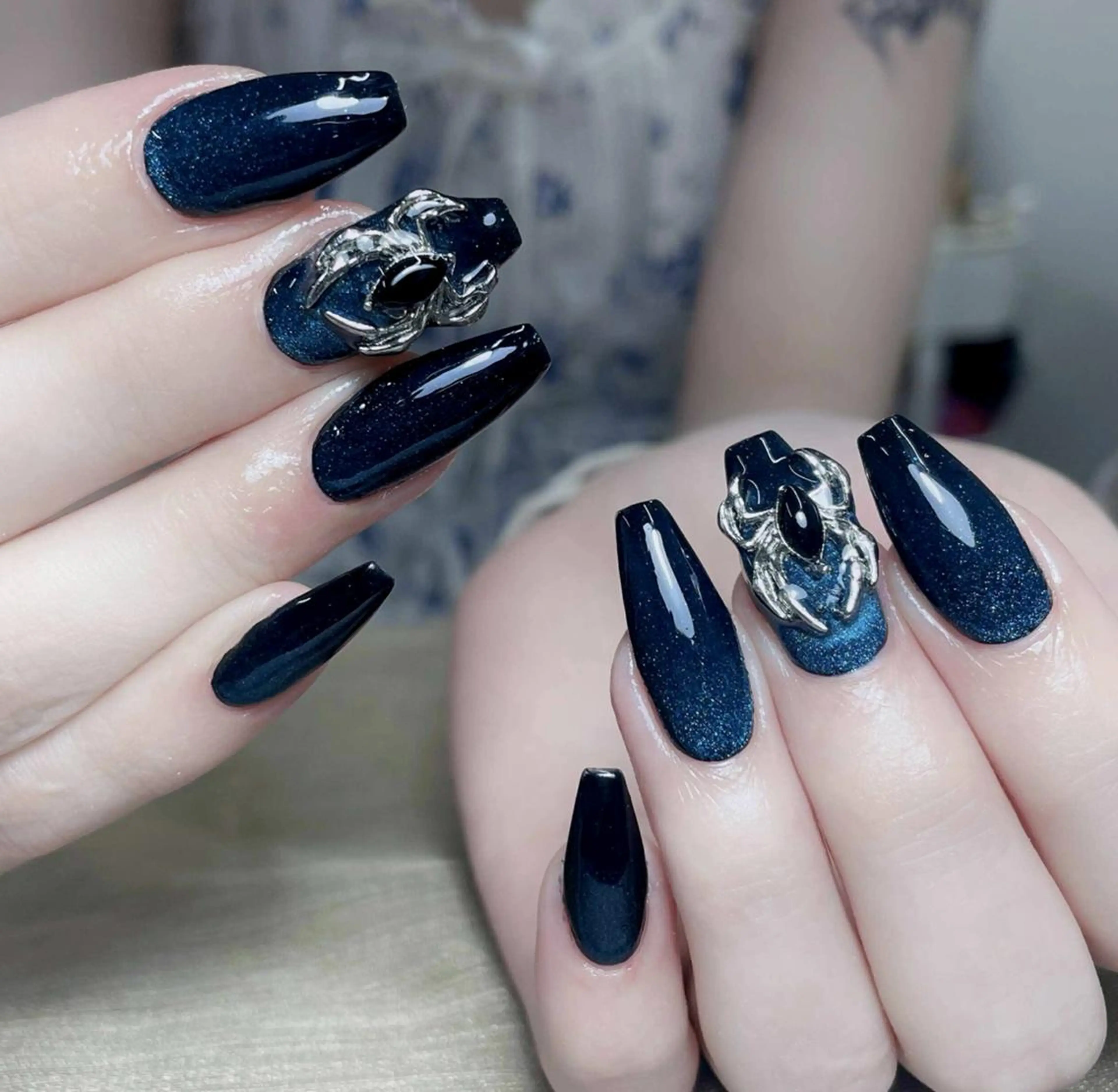 ネイル オーロラネイル ブルー チークネイル フットネイル フレンチネイル ハンドネイル MILO 168 池袋のネイルデザイン