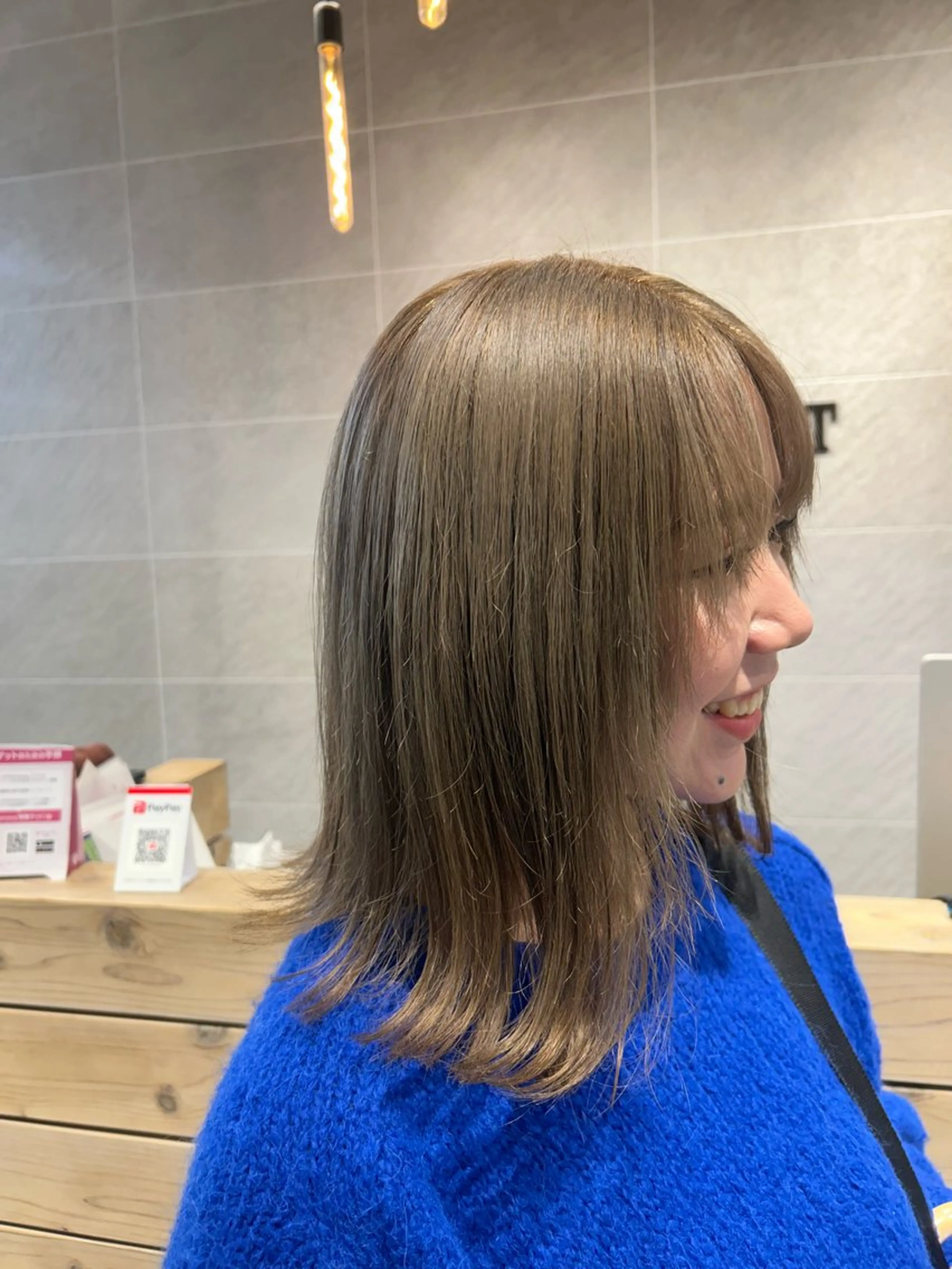 ミディアム カラー ベージュカラー ミルクティーベージュ カット ヘアカラー ピンク/ベージュ /似合わせ/田島百華のヘアスタイル