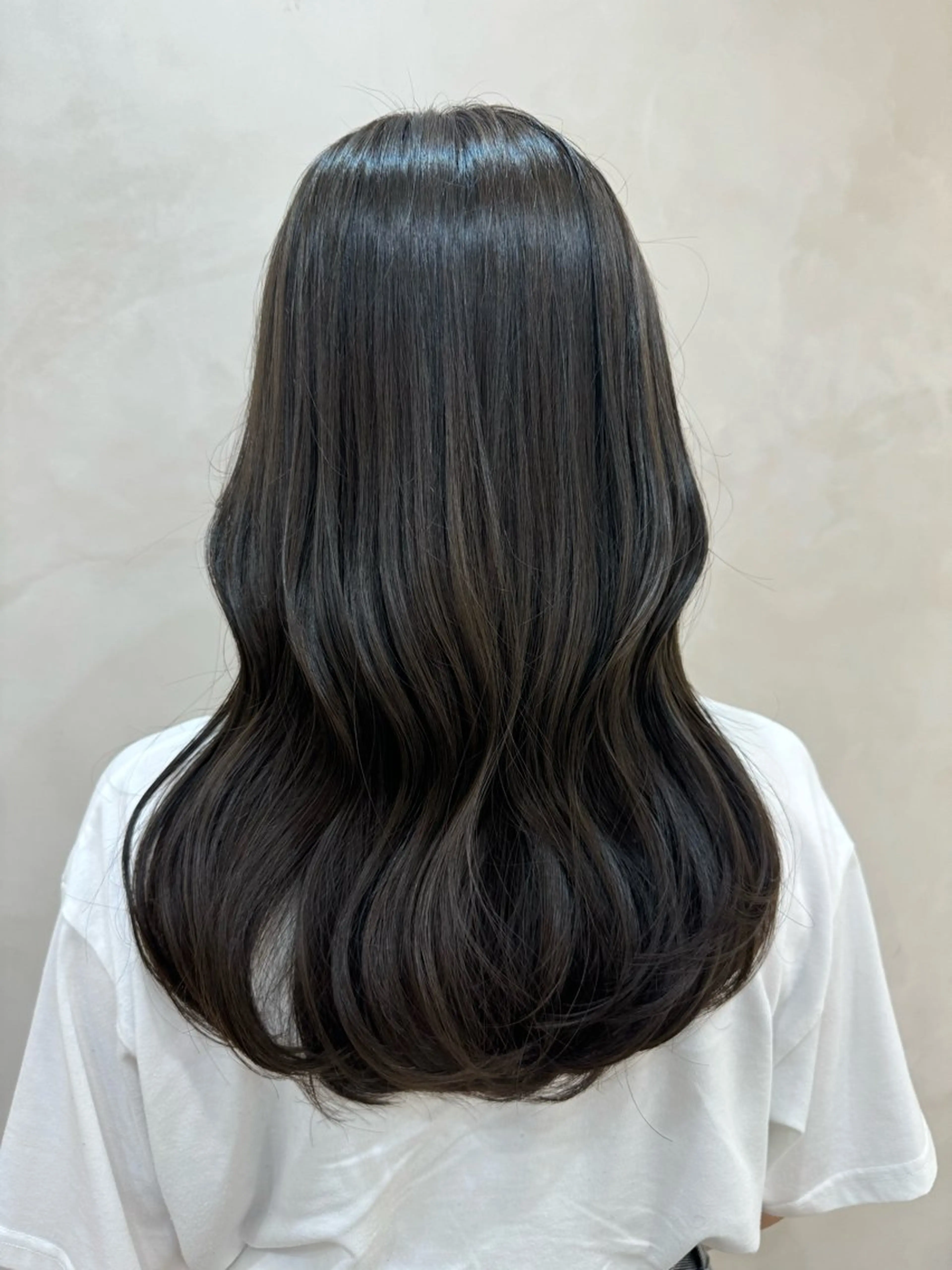 セミロング カラー 矢場町/ダブルカラー /レイヤー/アリサのヘアスタイル