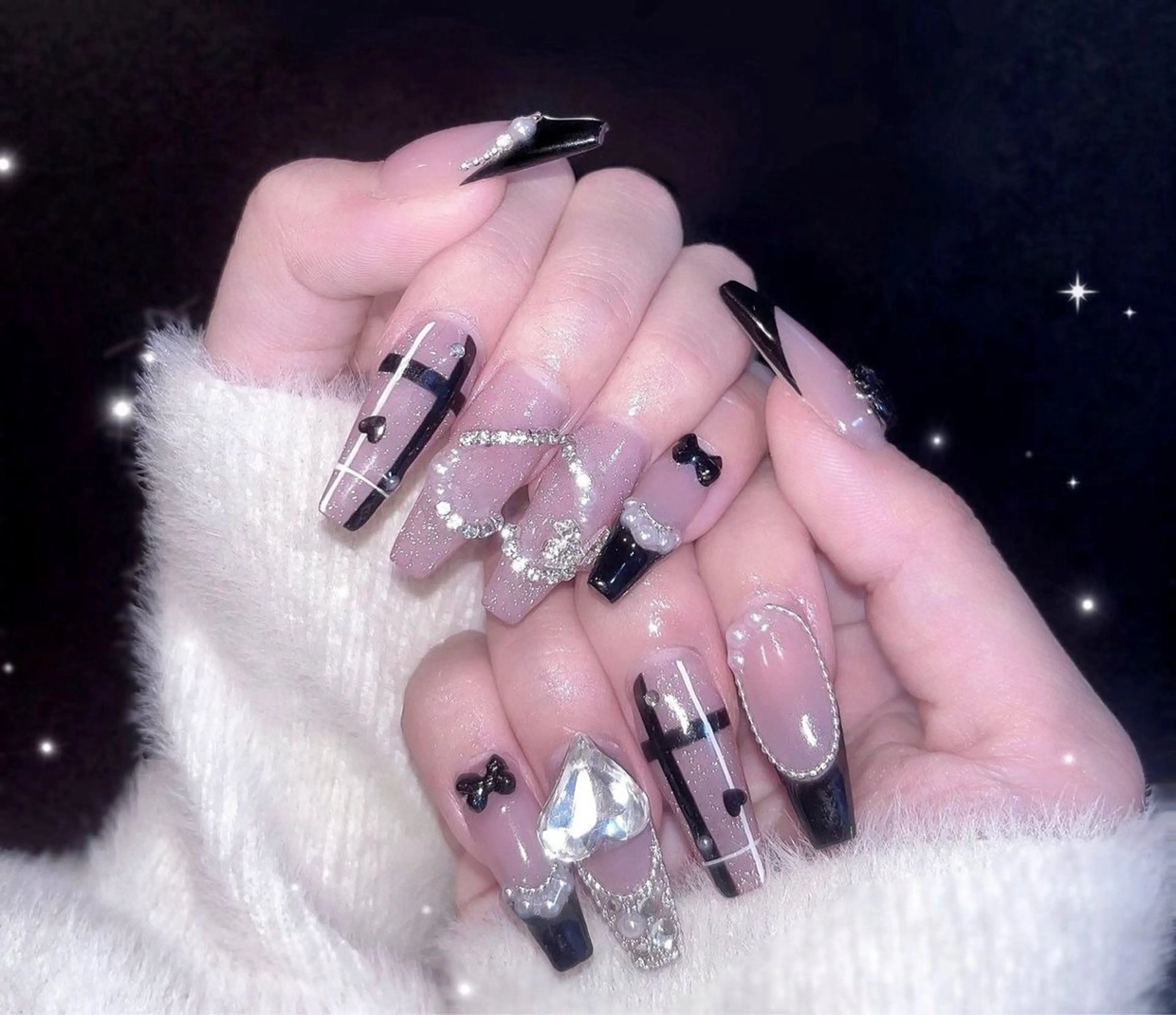 カラー グラデーションカラー ピンクカラー ハンドネイル AIN Nailのネイルデザイン