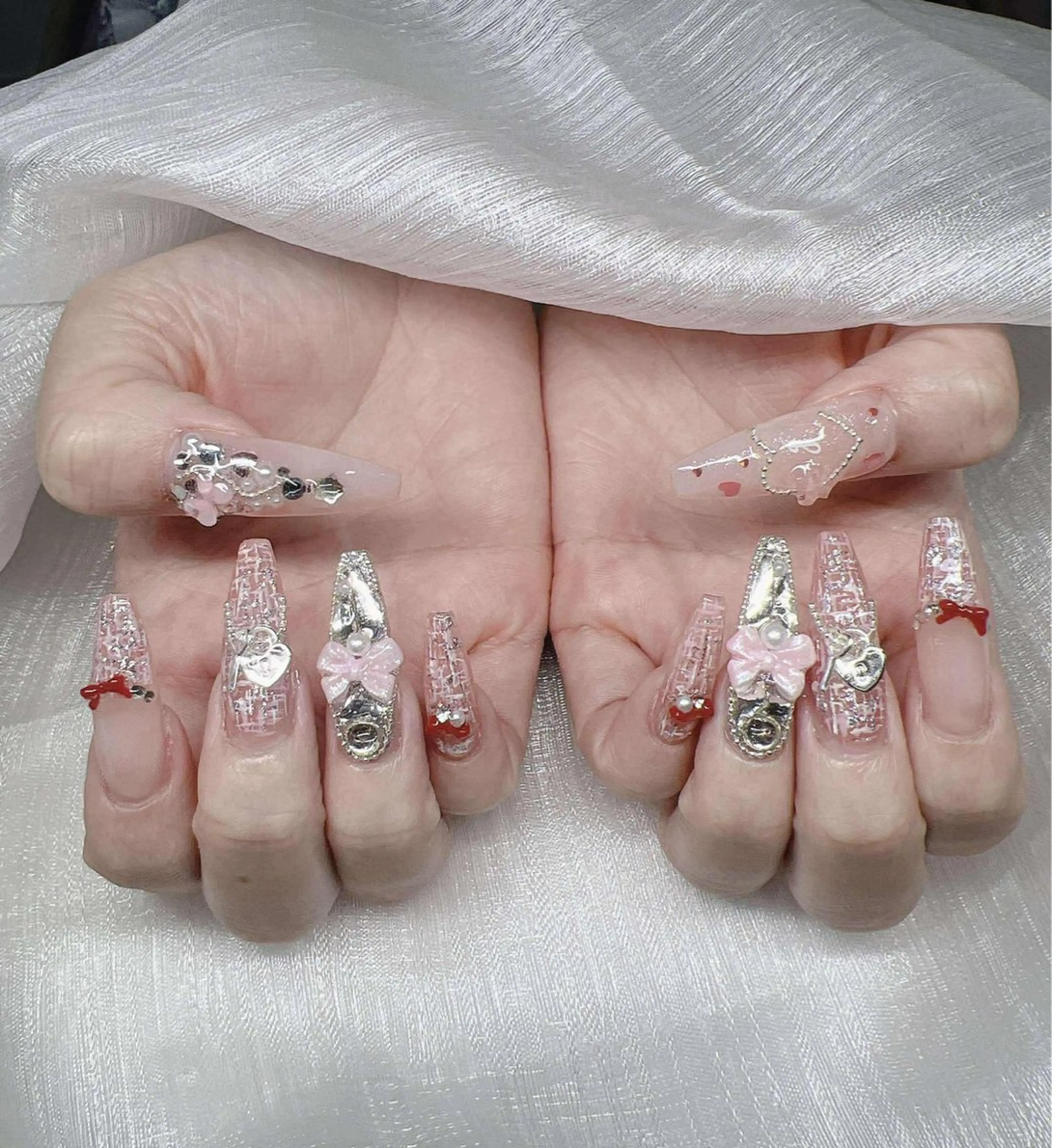 ネイル ハンドネイル Lee Nailsのネイルデザイン