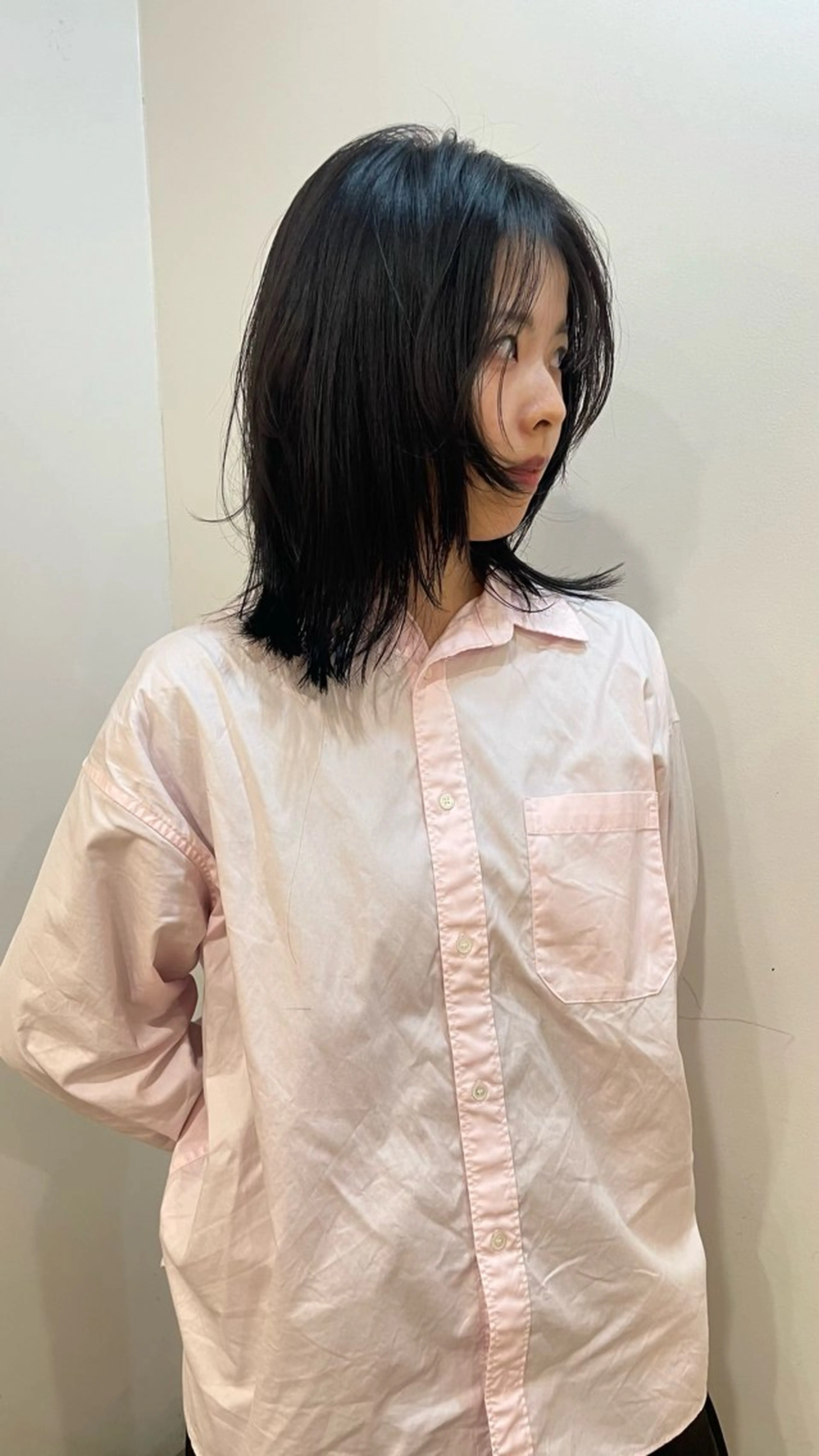 ミディアム 顔まわりレイヤー 顔周りカット 髪質改善 レイヤーカット 葵🫧髪質改善/ つや髪✨梅田のヘアスタイル
