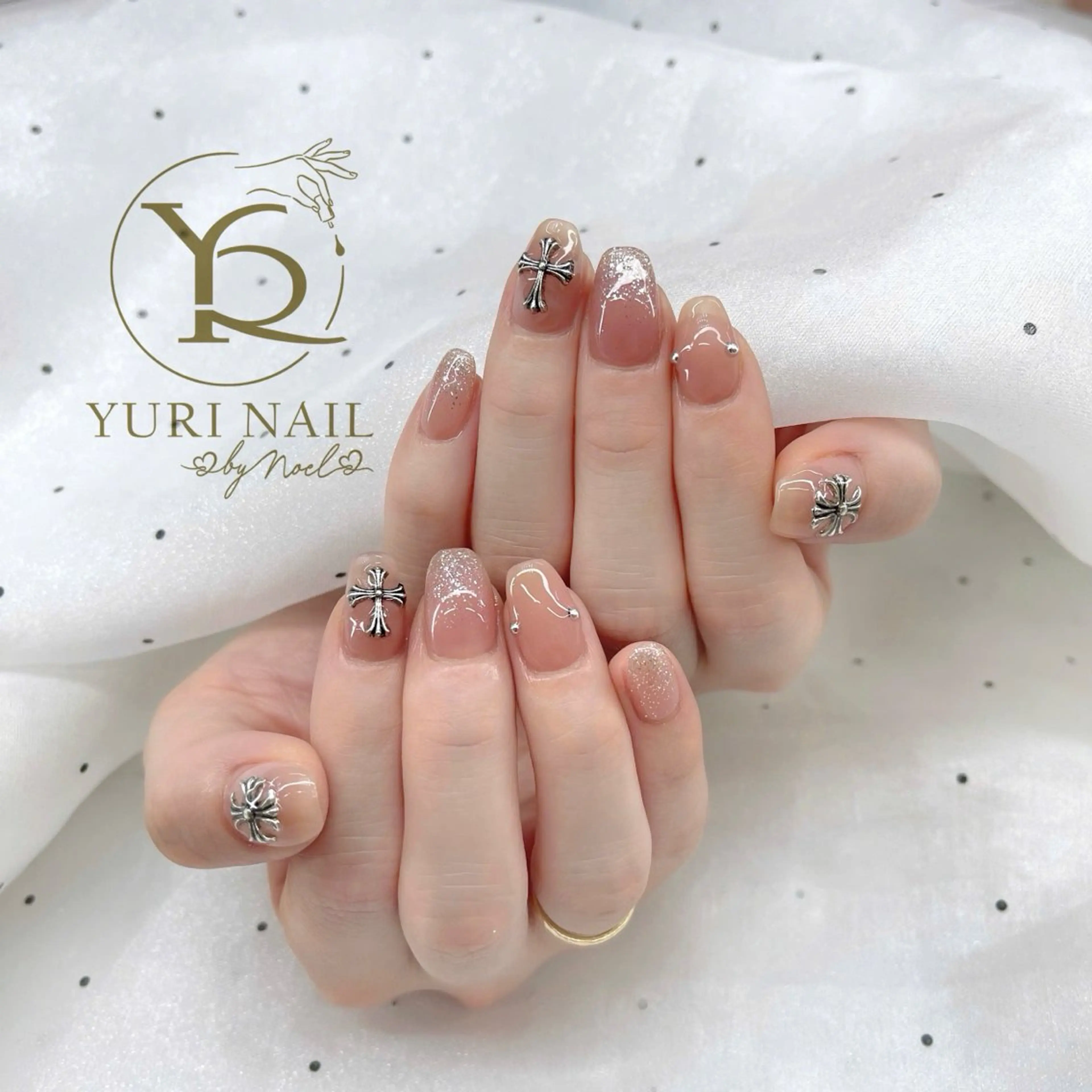 ネイル ハンドネイル フットネイル ハンドケア YURI Nail NARITAのネイルデザイン
