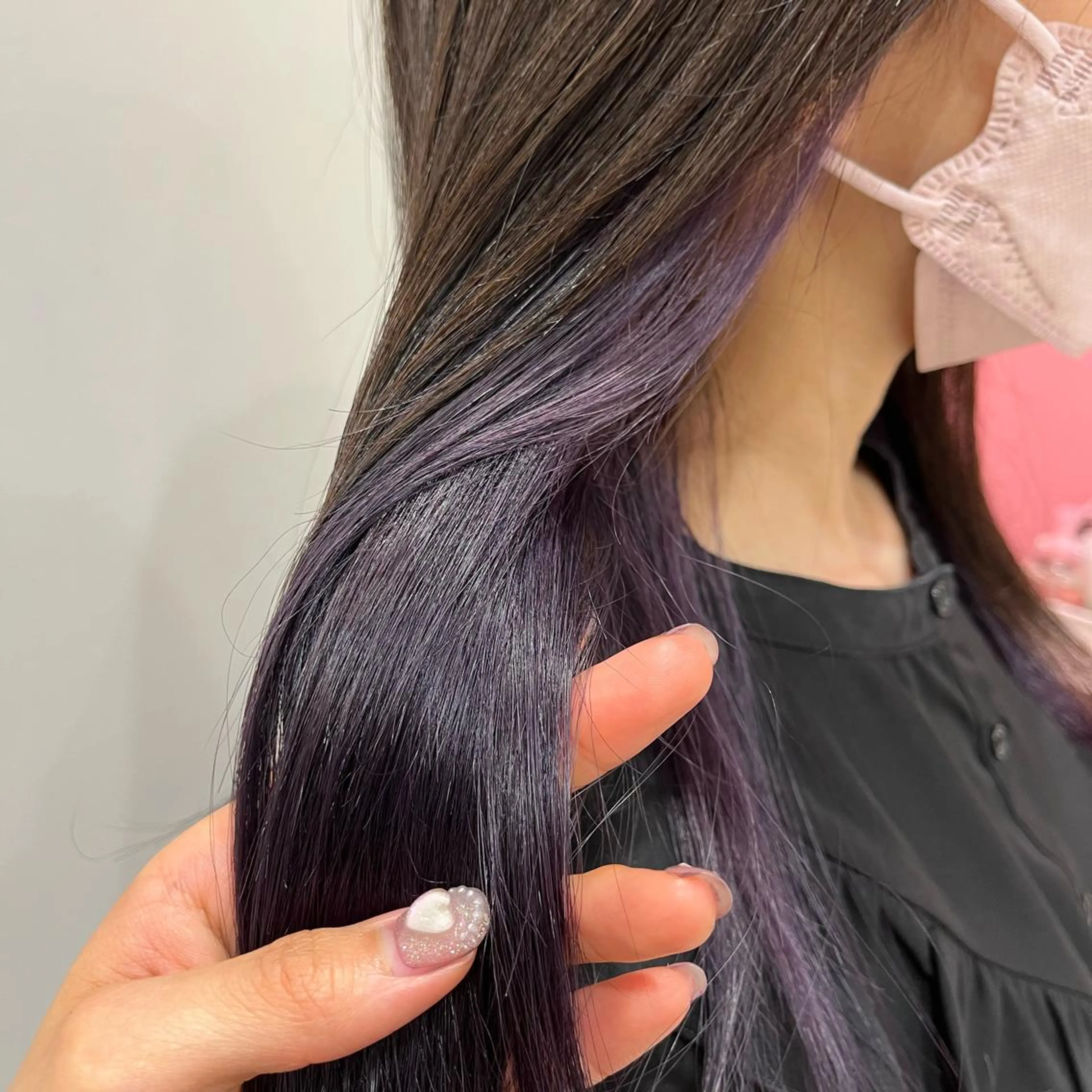 セミロング クルミ🤍推し活 🎀ピンクカラーのヘアスタイル
