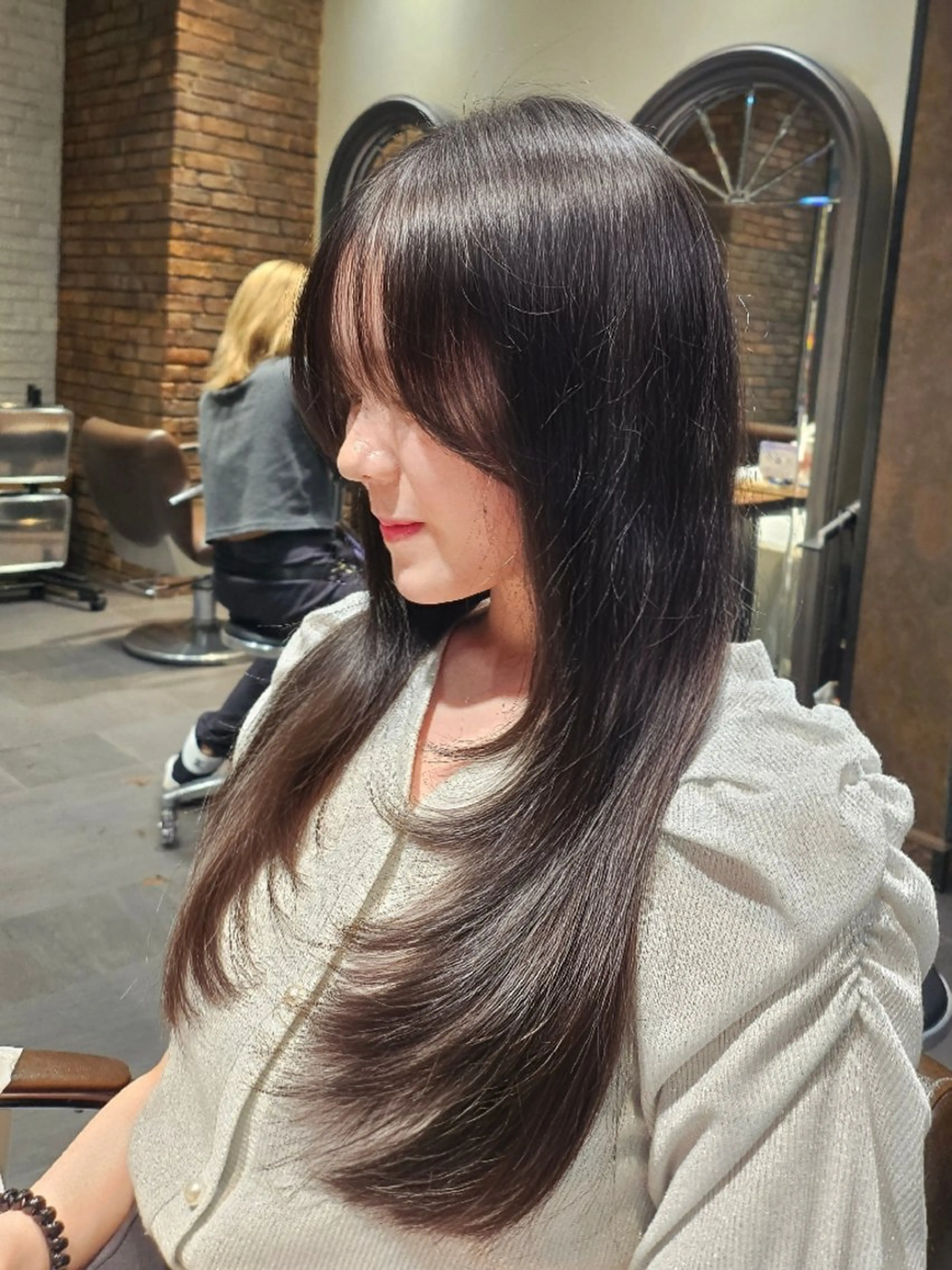 ロング 韓国風ヘア レイヤーカット カット 矢野 伶菜のヘアスタイル