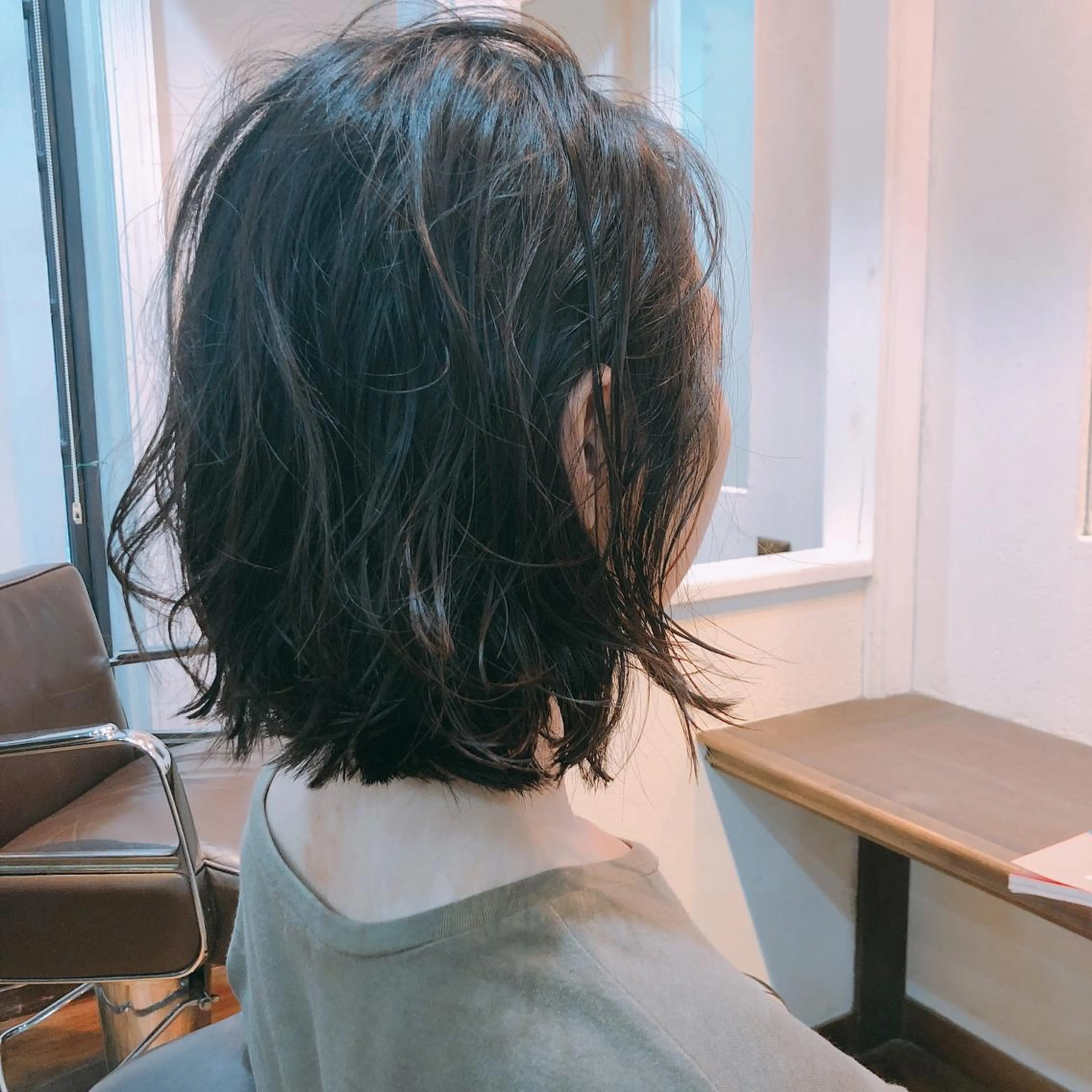 ミディアム カラー パーマ 伊藤 佳代子のヘアスタイル