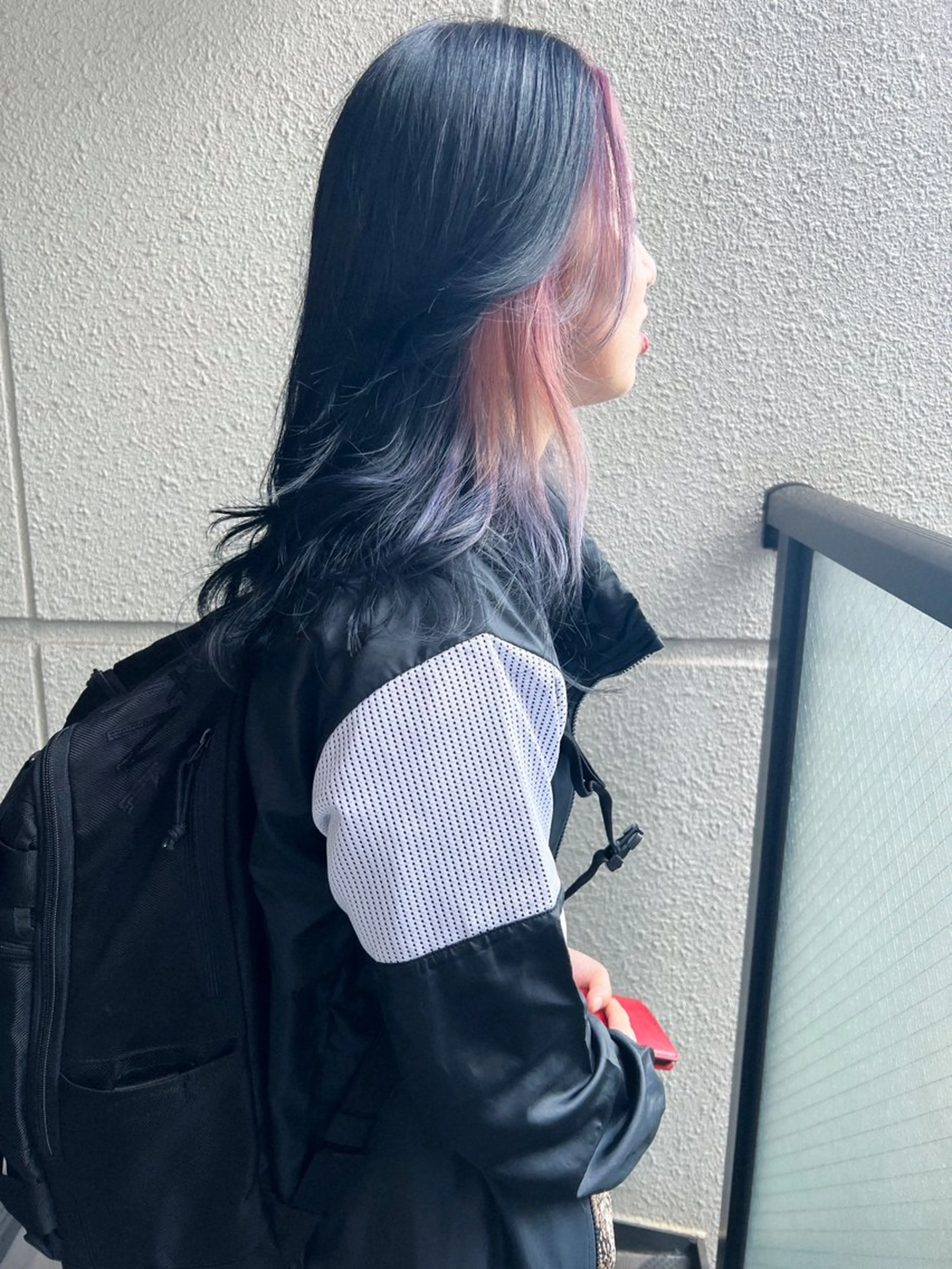 セミロング カラー ブリーチ 透明感カラー ピンクカラー ヘアカラー カラーパティシエ facce🌼ikoのヘアスタイル