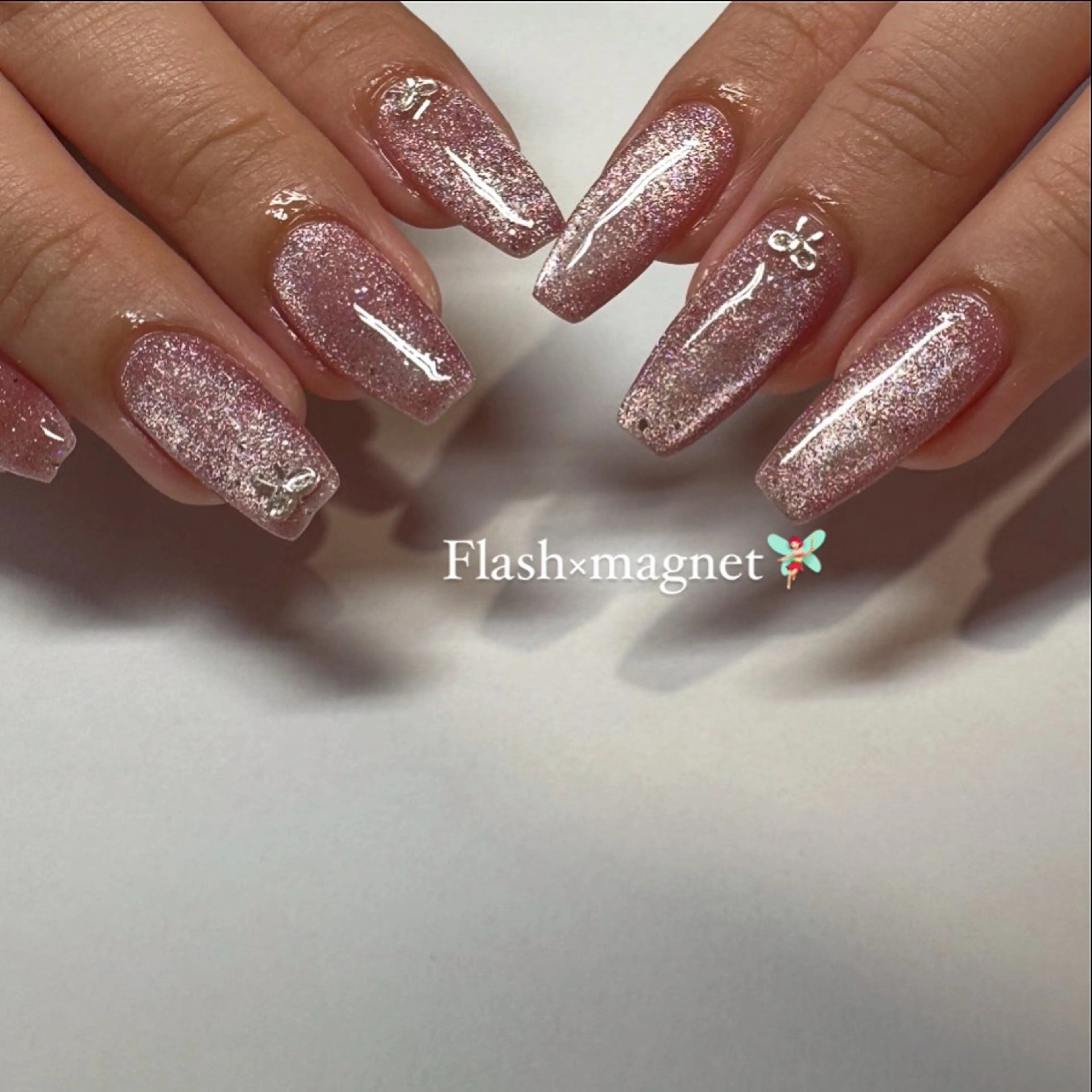 ネイル ハンドネイル 佐藤 穂乃香のネイルデザイン