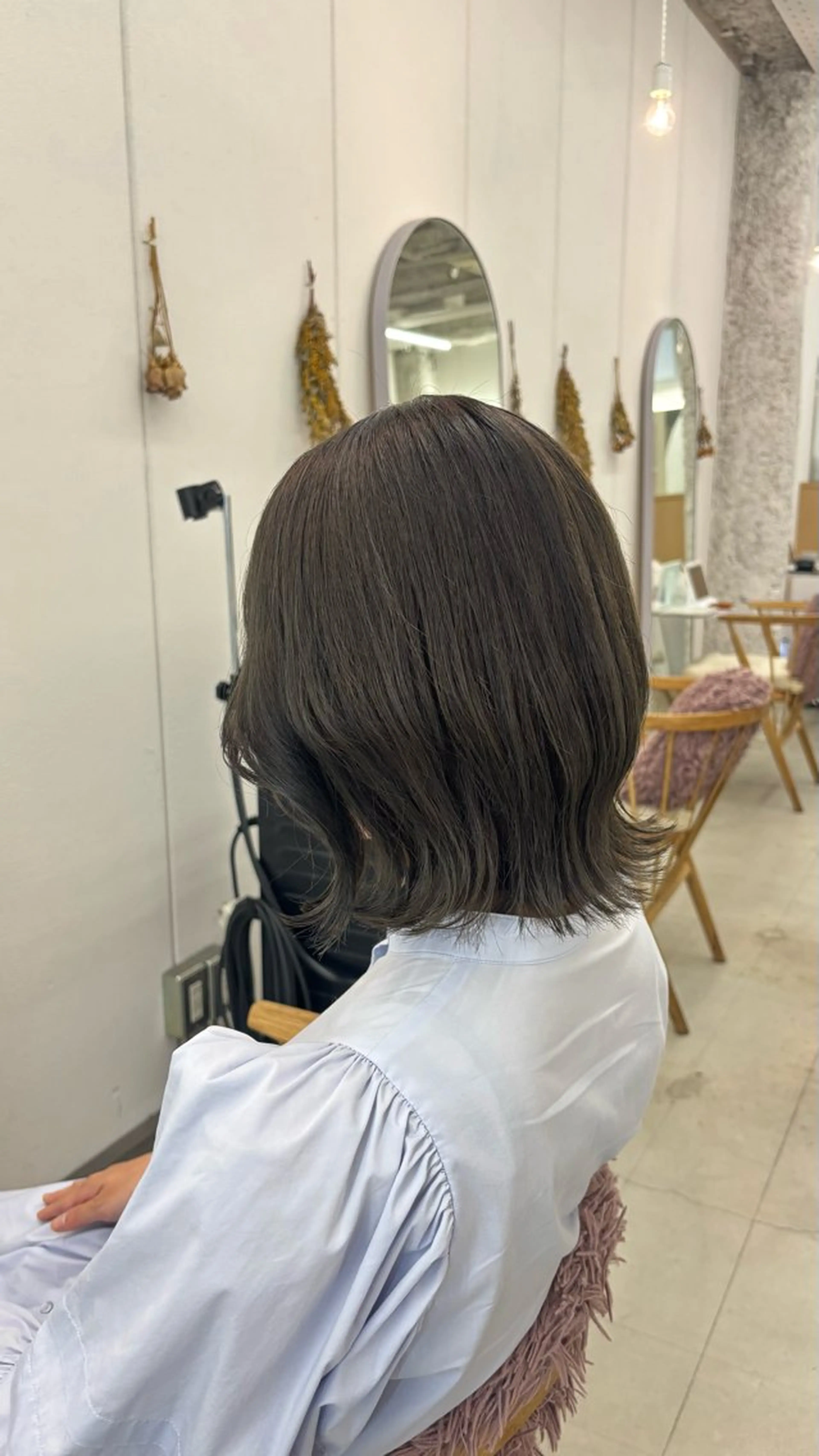 カラー ヘアカラー トリートメント Asumi/丸の内 /ブリーチ/花屋併設のヘアスタイル