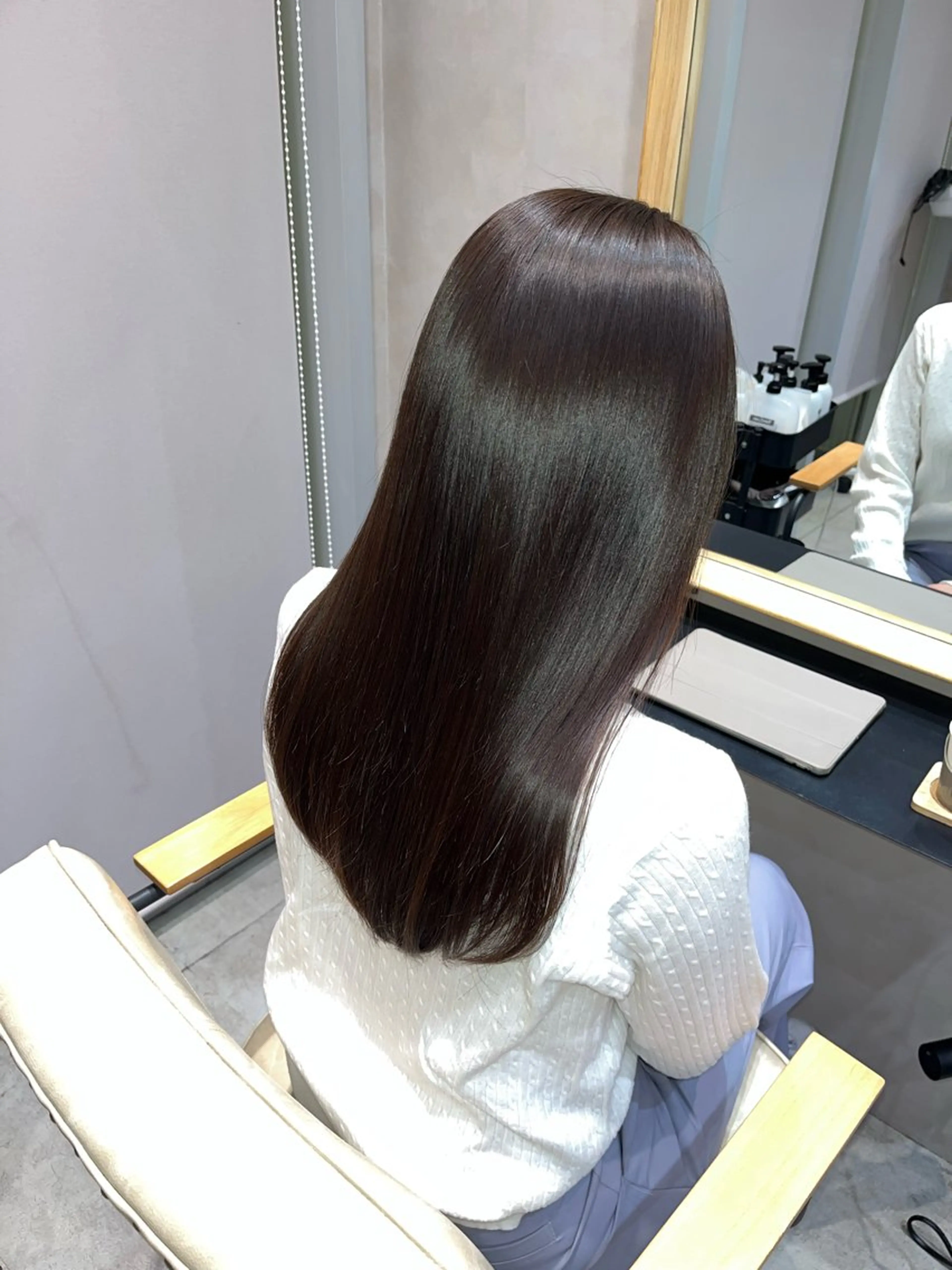 ミディアム ヘアカラー トリートメント 髪質改善/艶髪特化 /透明感✨️こうめいのヘアスタイル